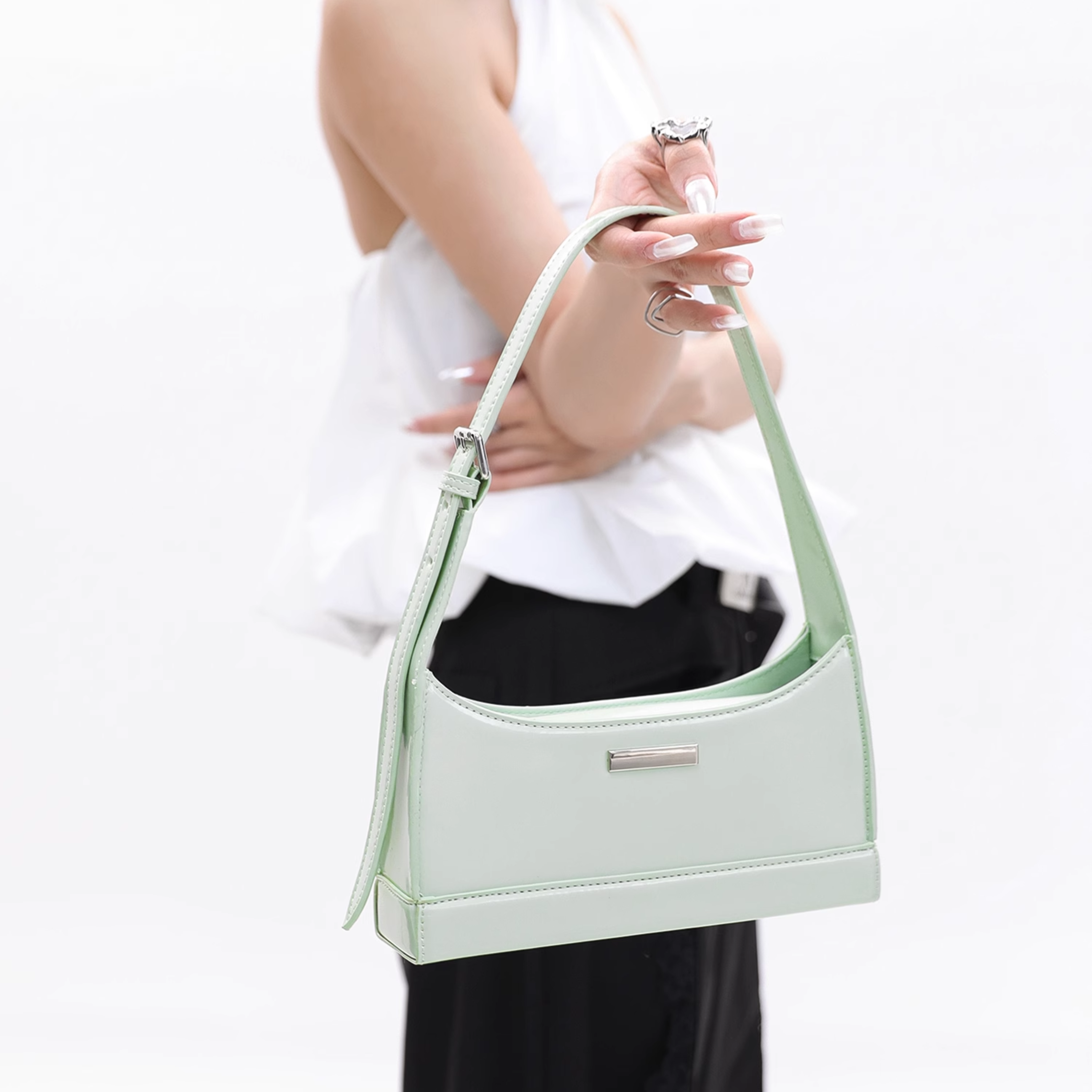 MINIMAL SHOULDER BAG