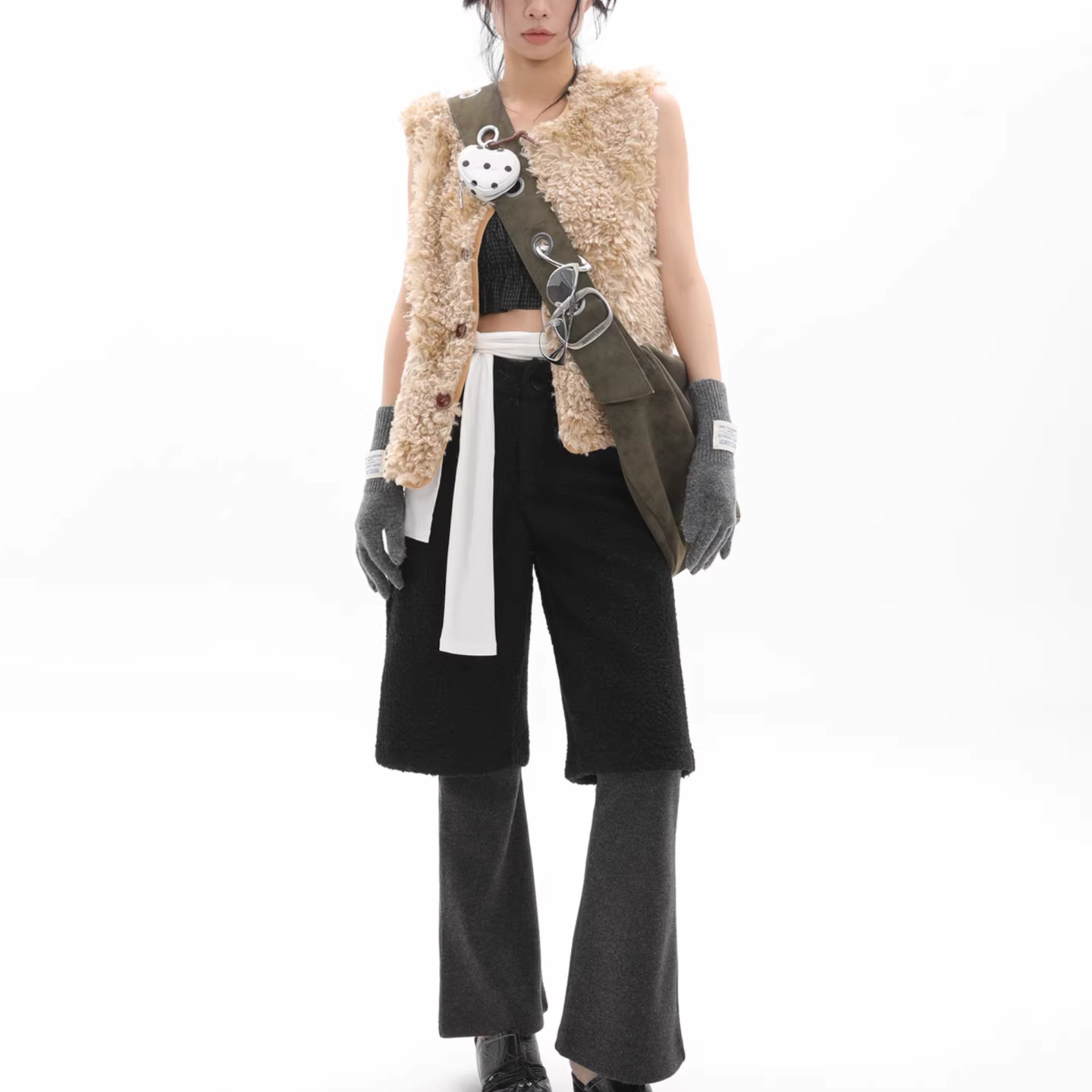 RIVET LOOP SHOULDER BAG