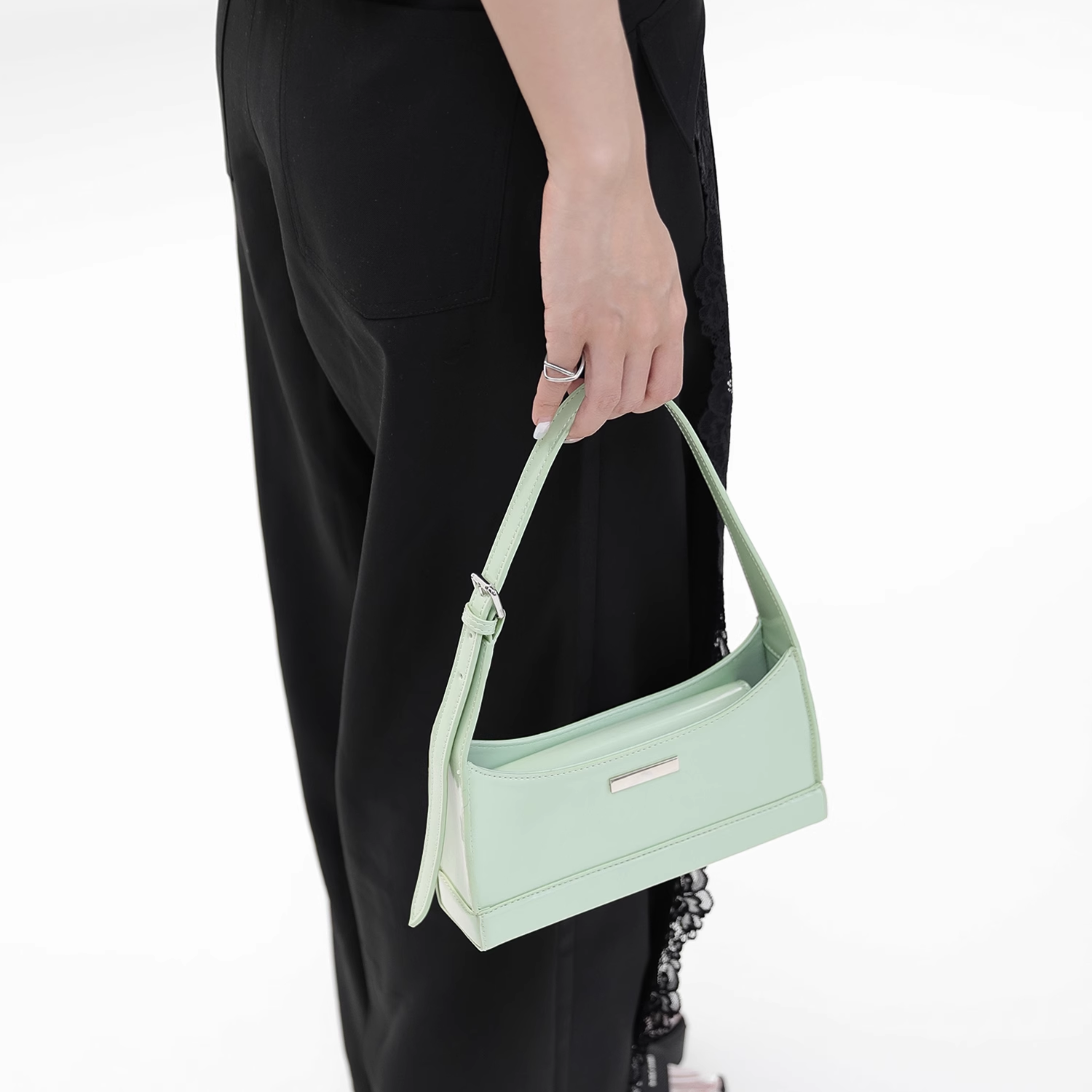 MINIMAL SHOULDER BAG