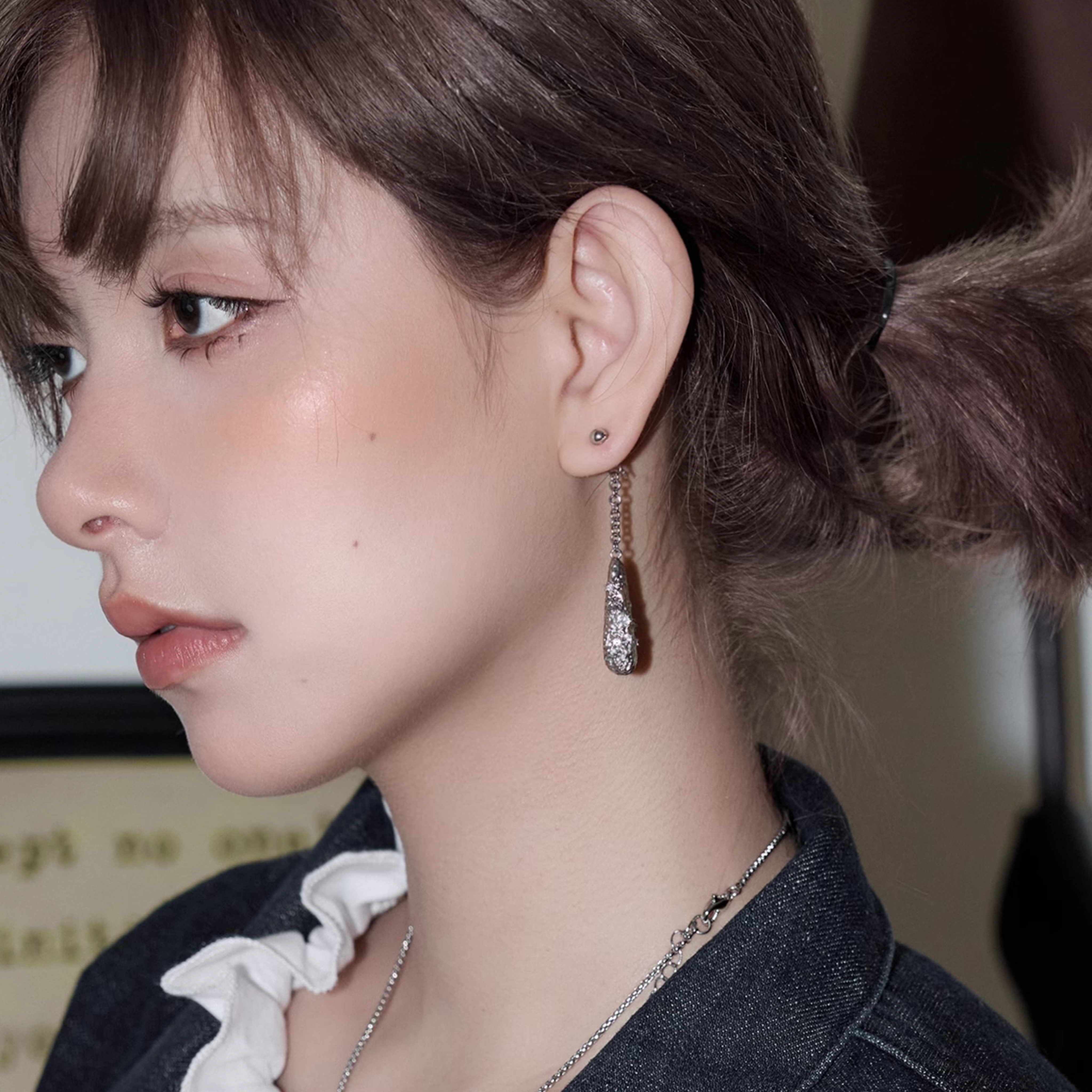 CRYSTAL DROP TASSEL PIERCE