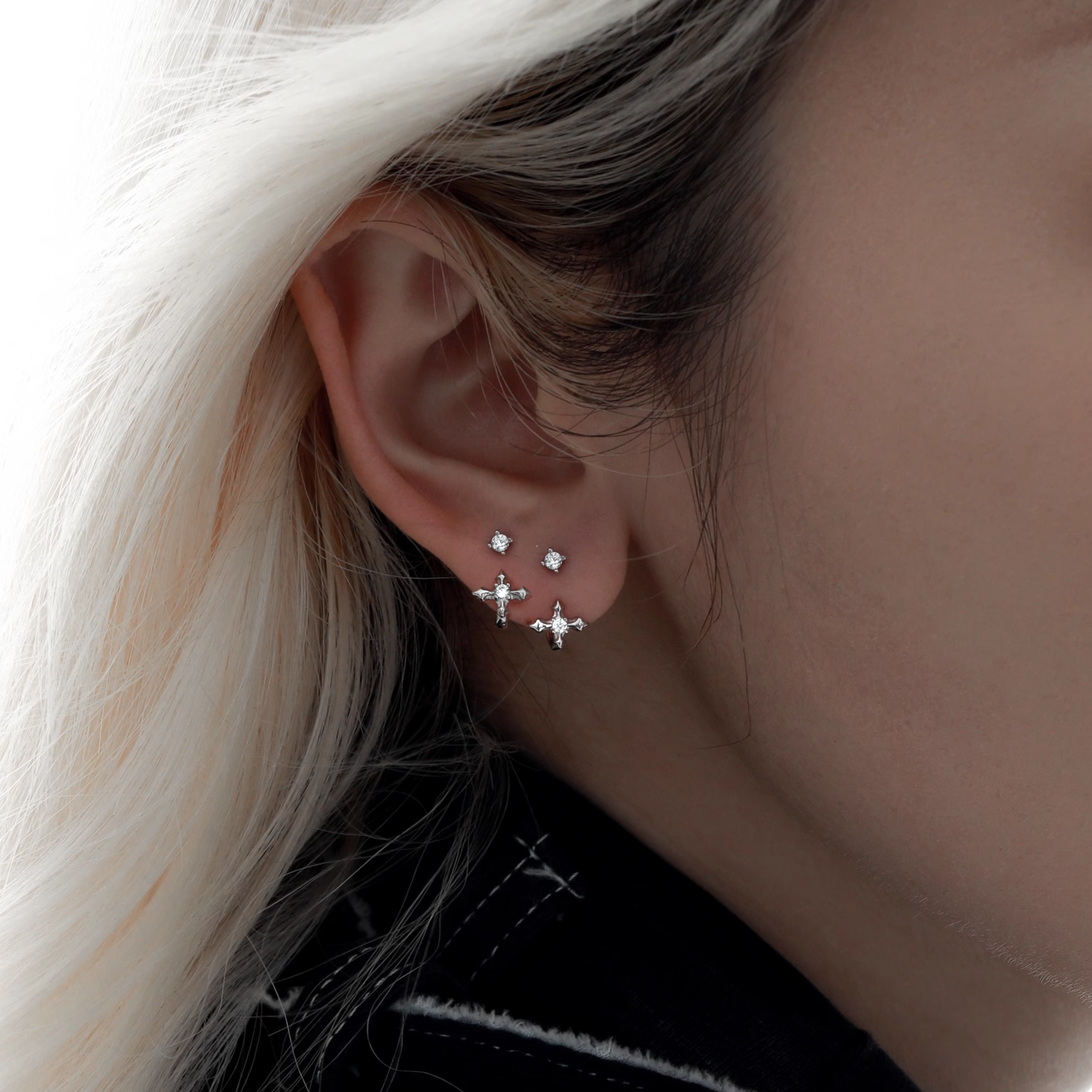 S925 CROSS STUD PIERCE