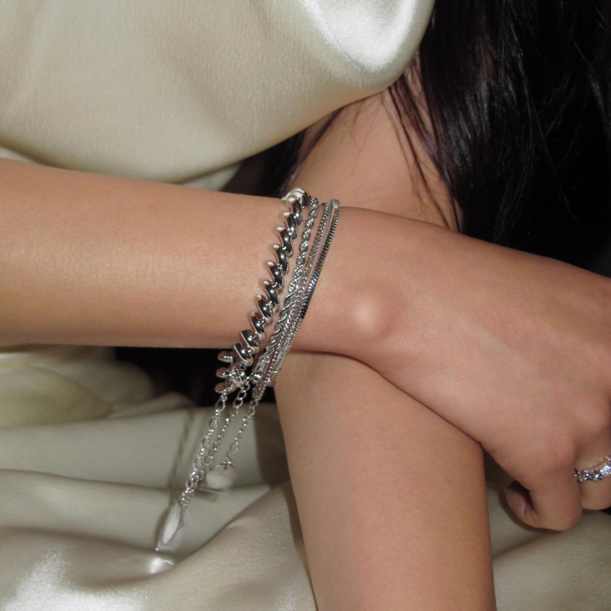 SKIN CHAIN BRACELET