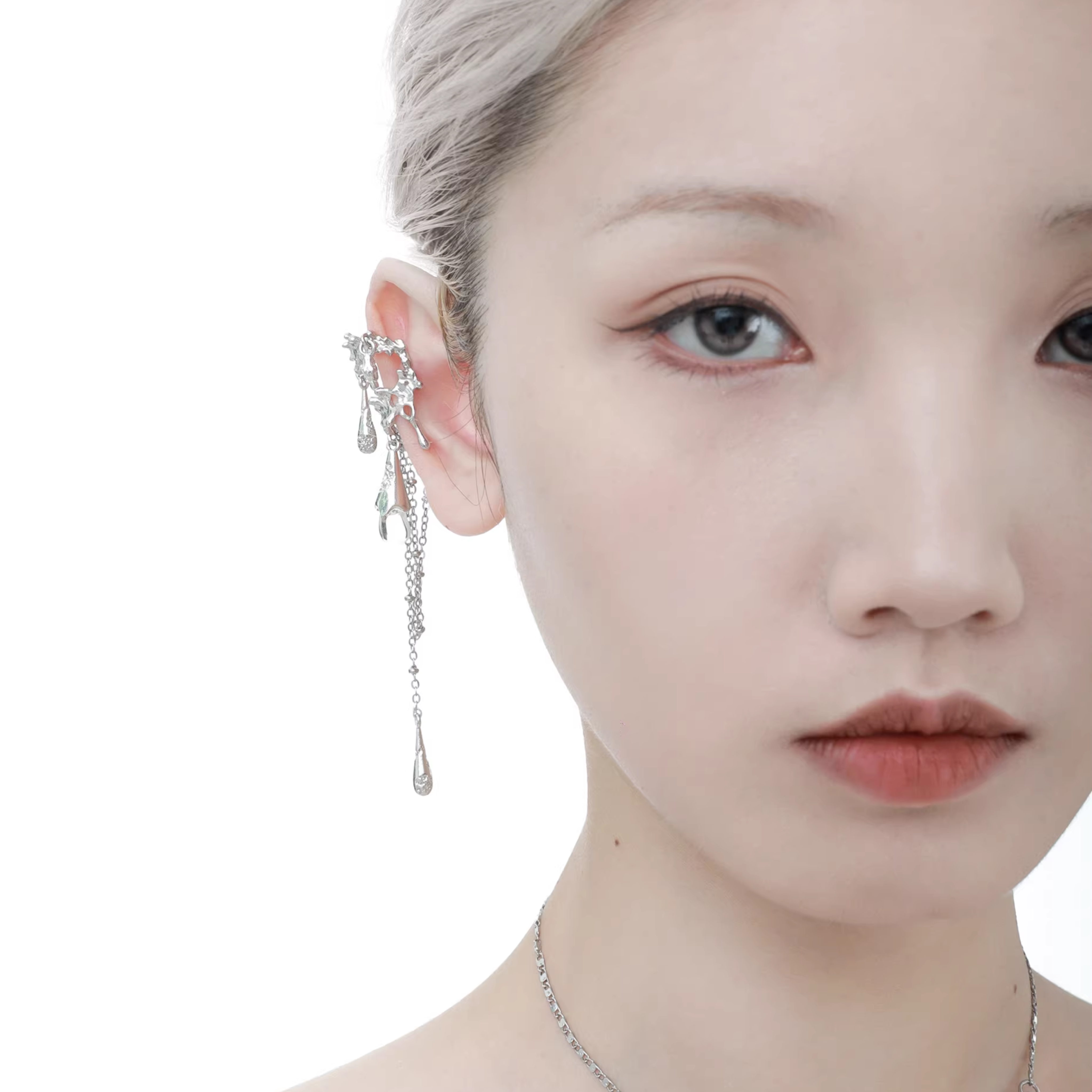 MELT DROP EAR CUFF