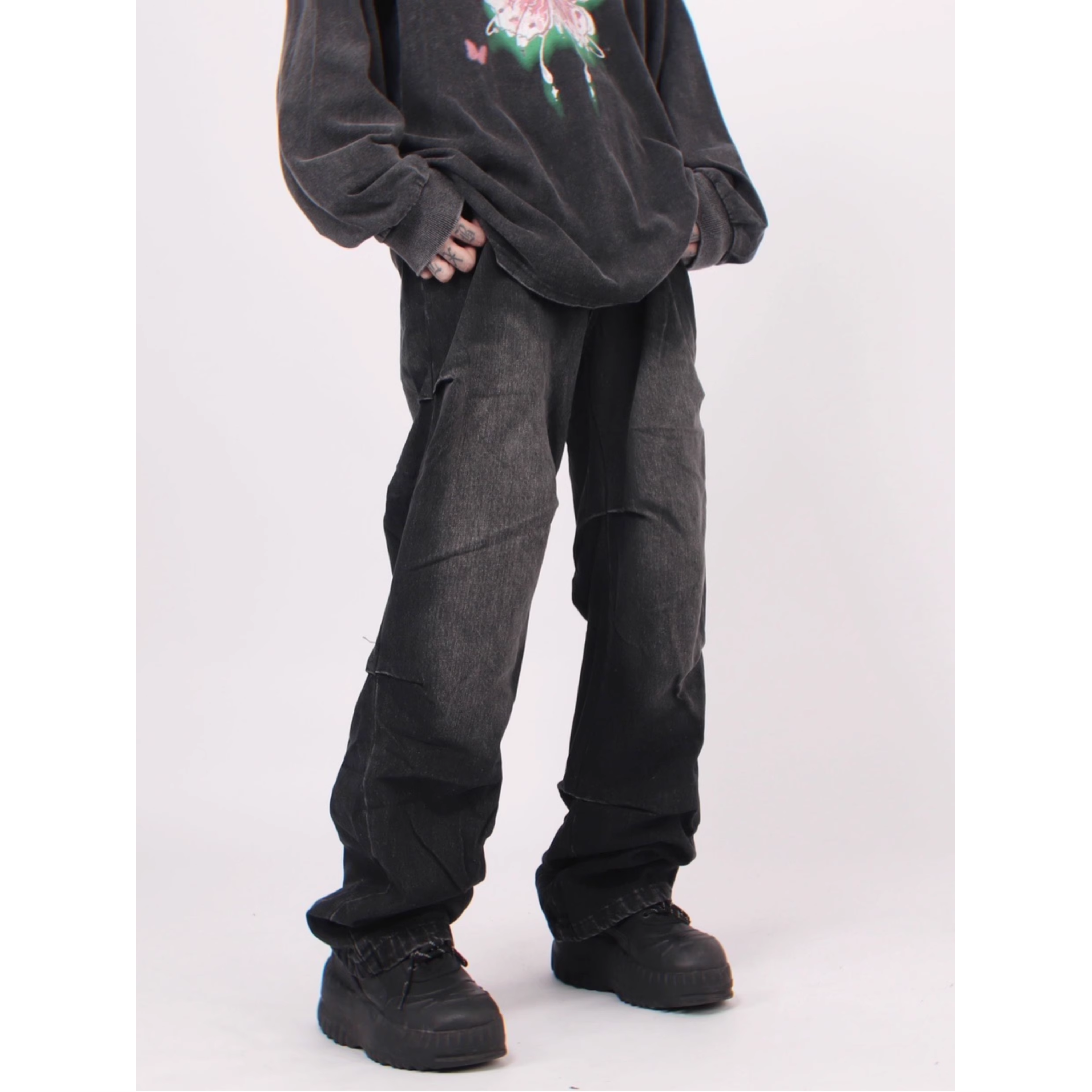 Distressed Black Loose Denim Pants