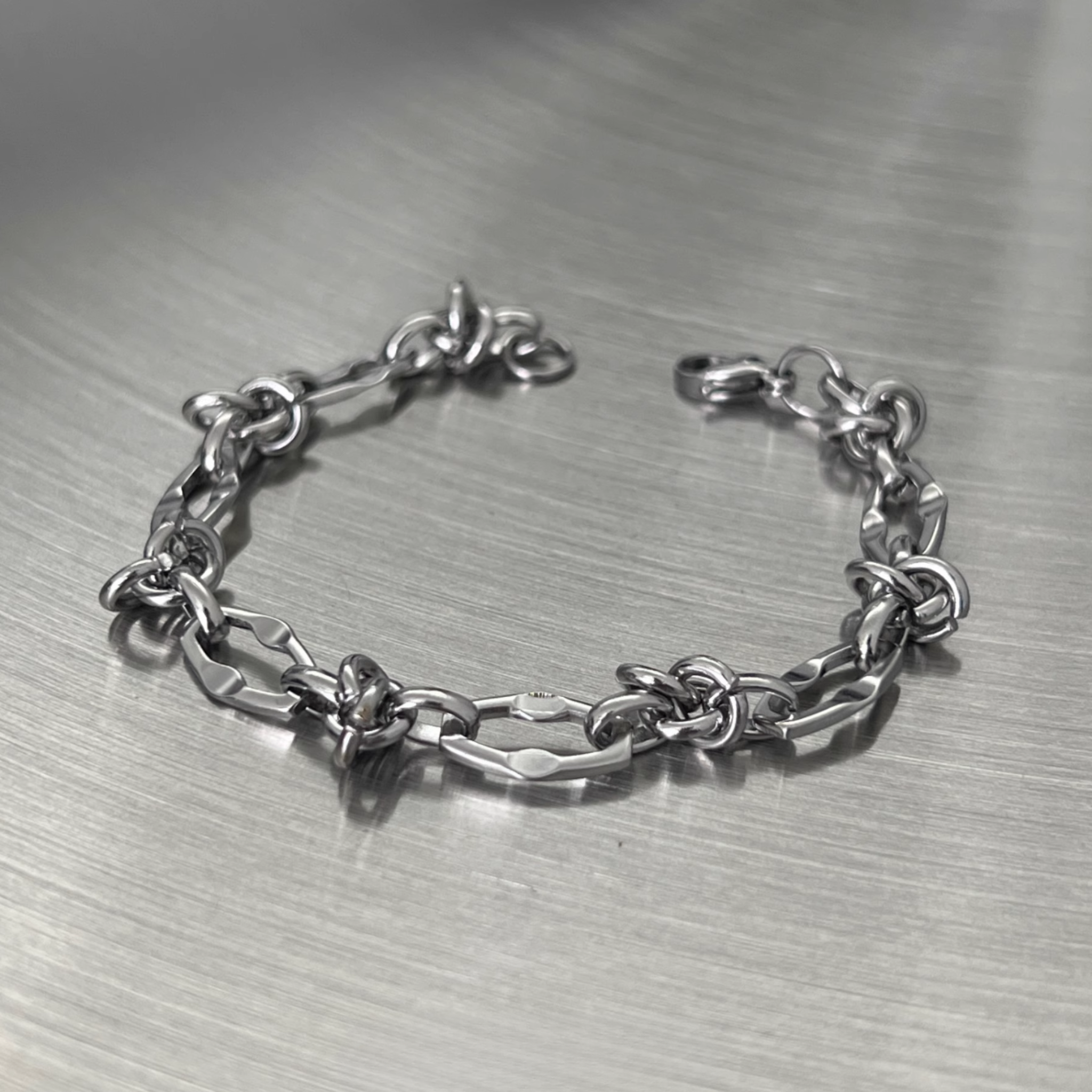 THORN SILVER BRACELET