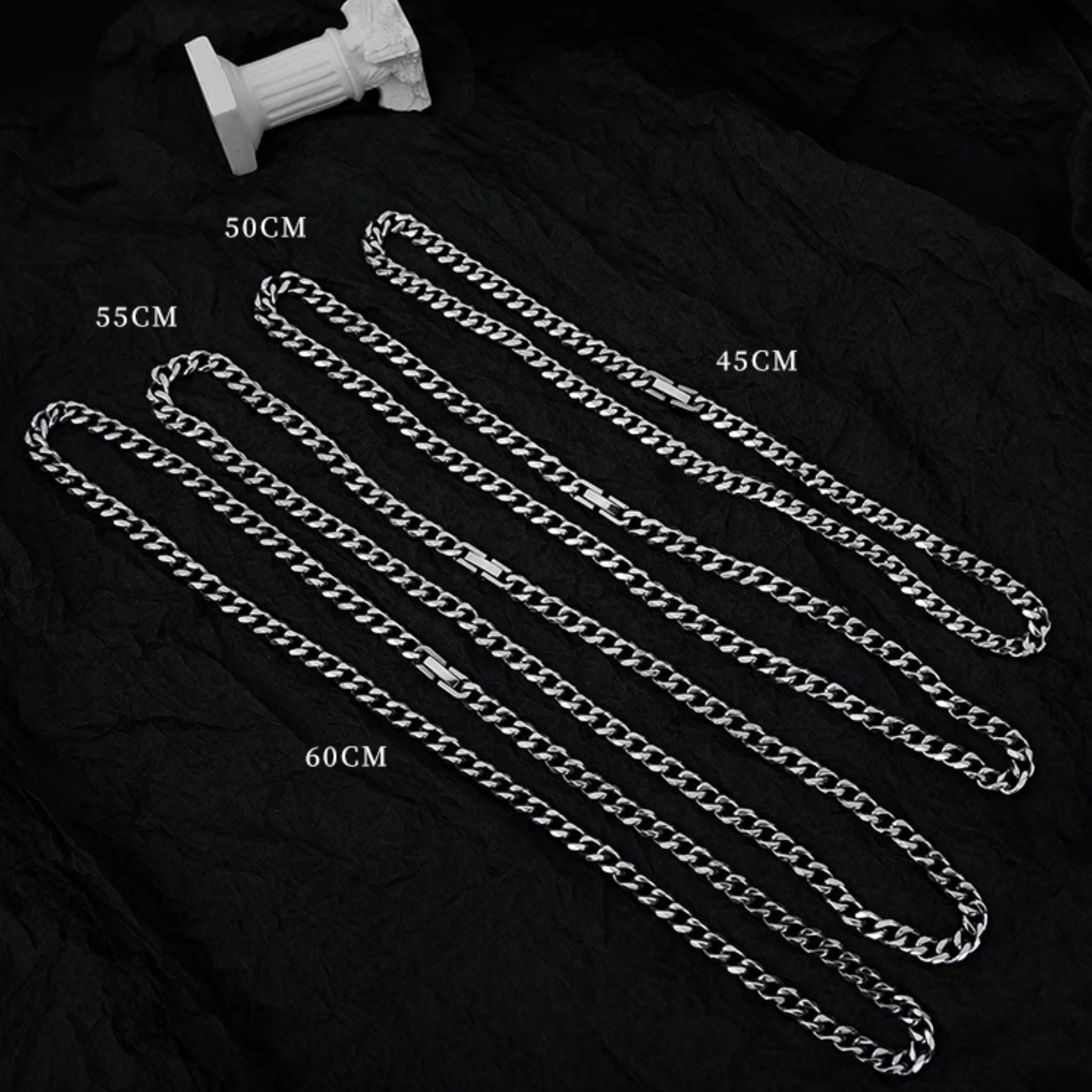 CHAIN NECKLACE