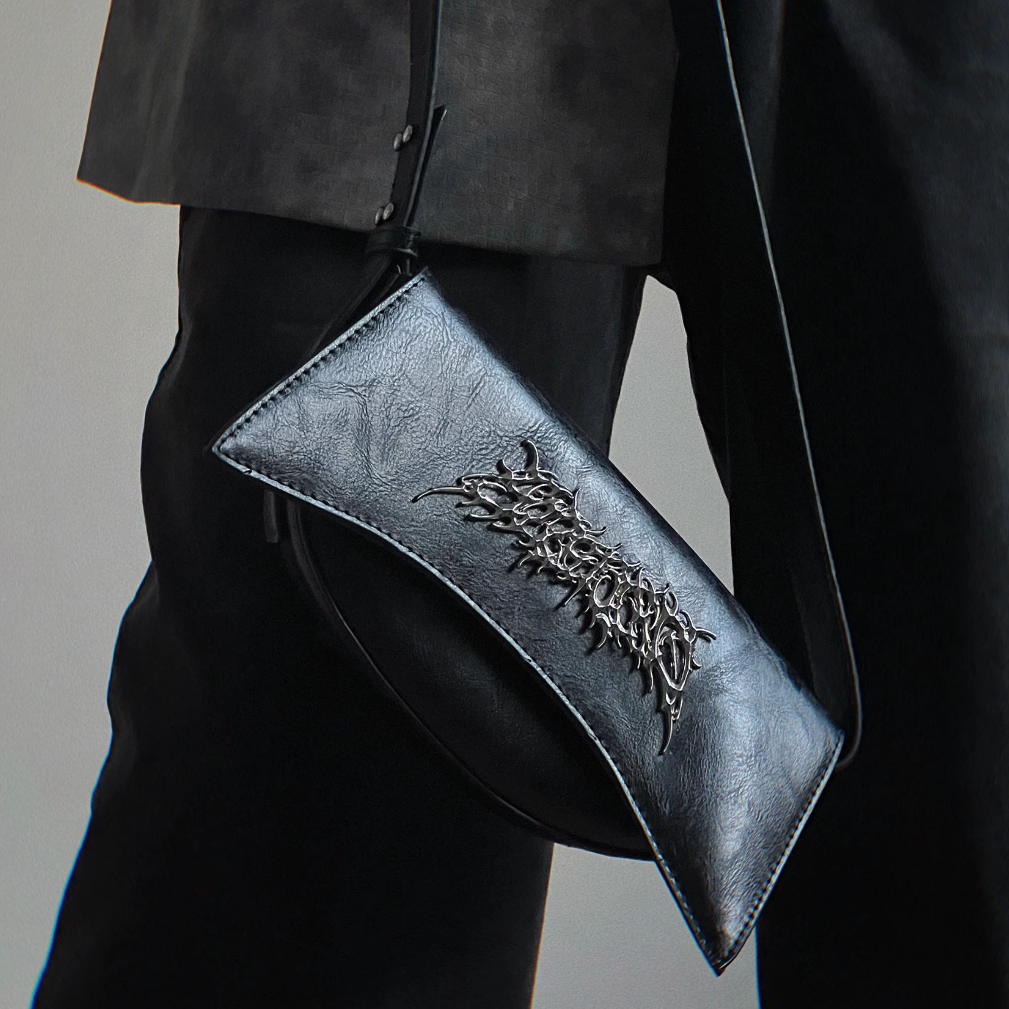 Y2K METALLIC SHOULDER BAG