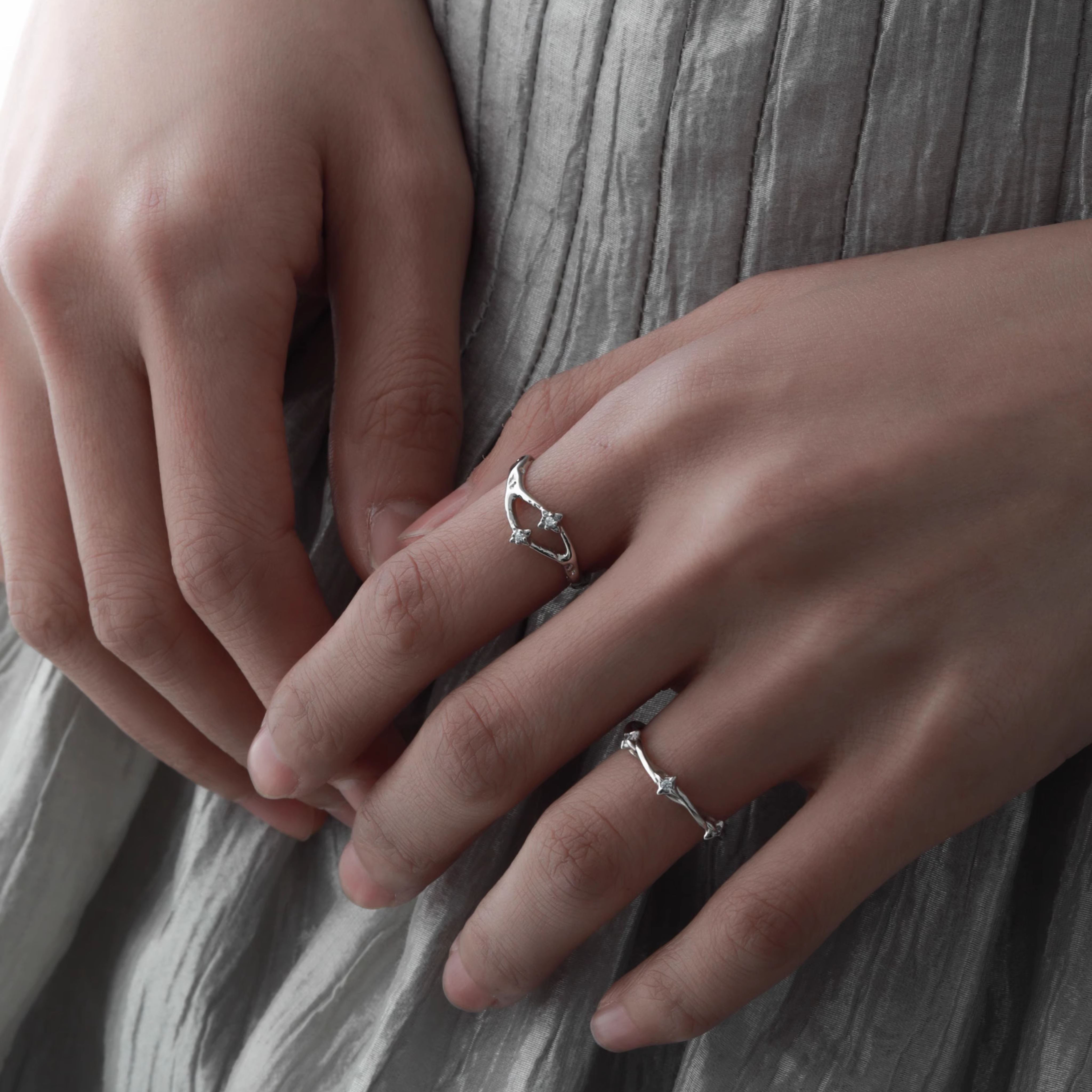 S925 TWIST LINE RING