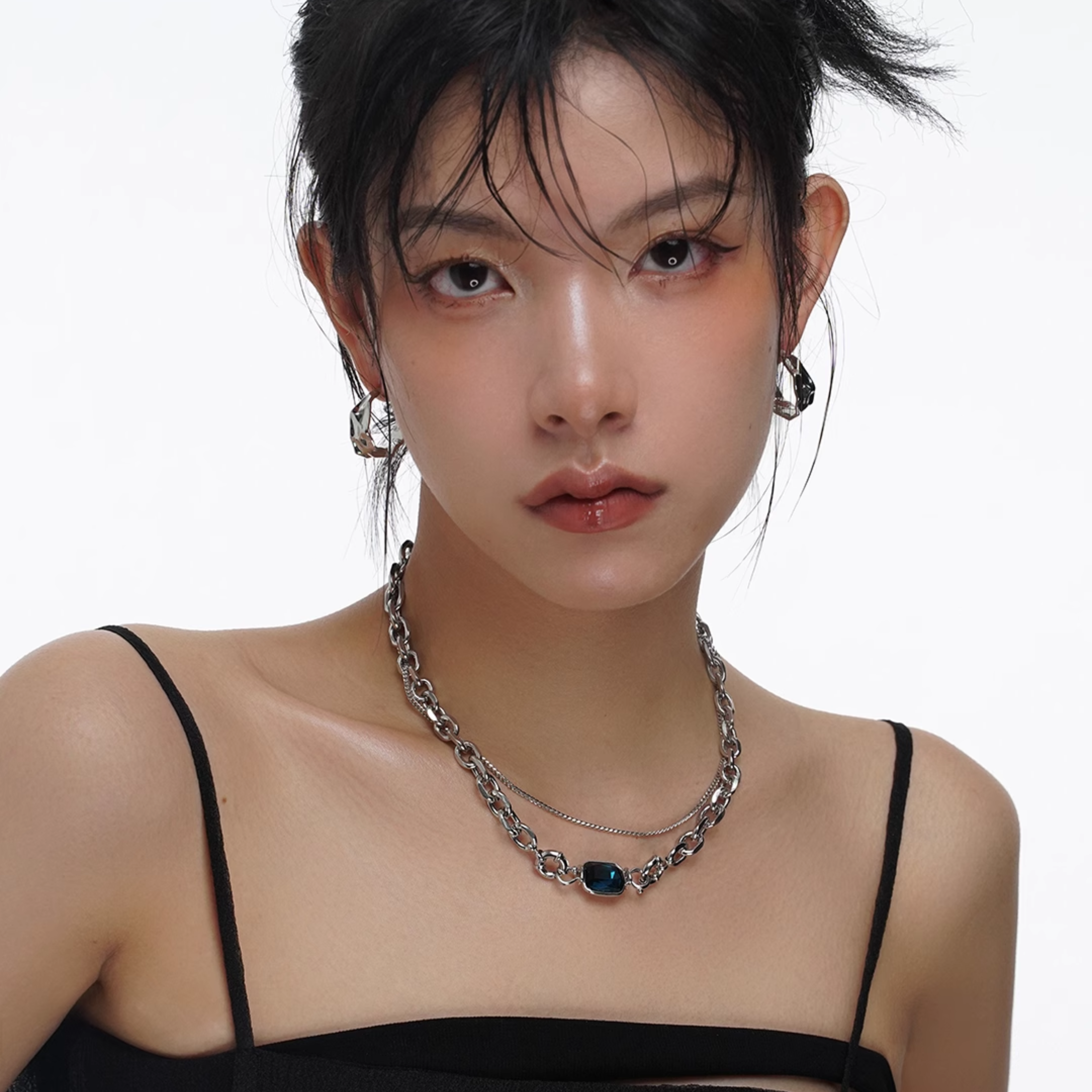 CRESCENT MOON PIERCE