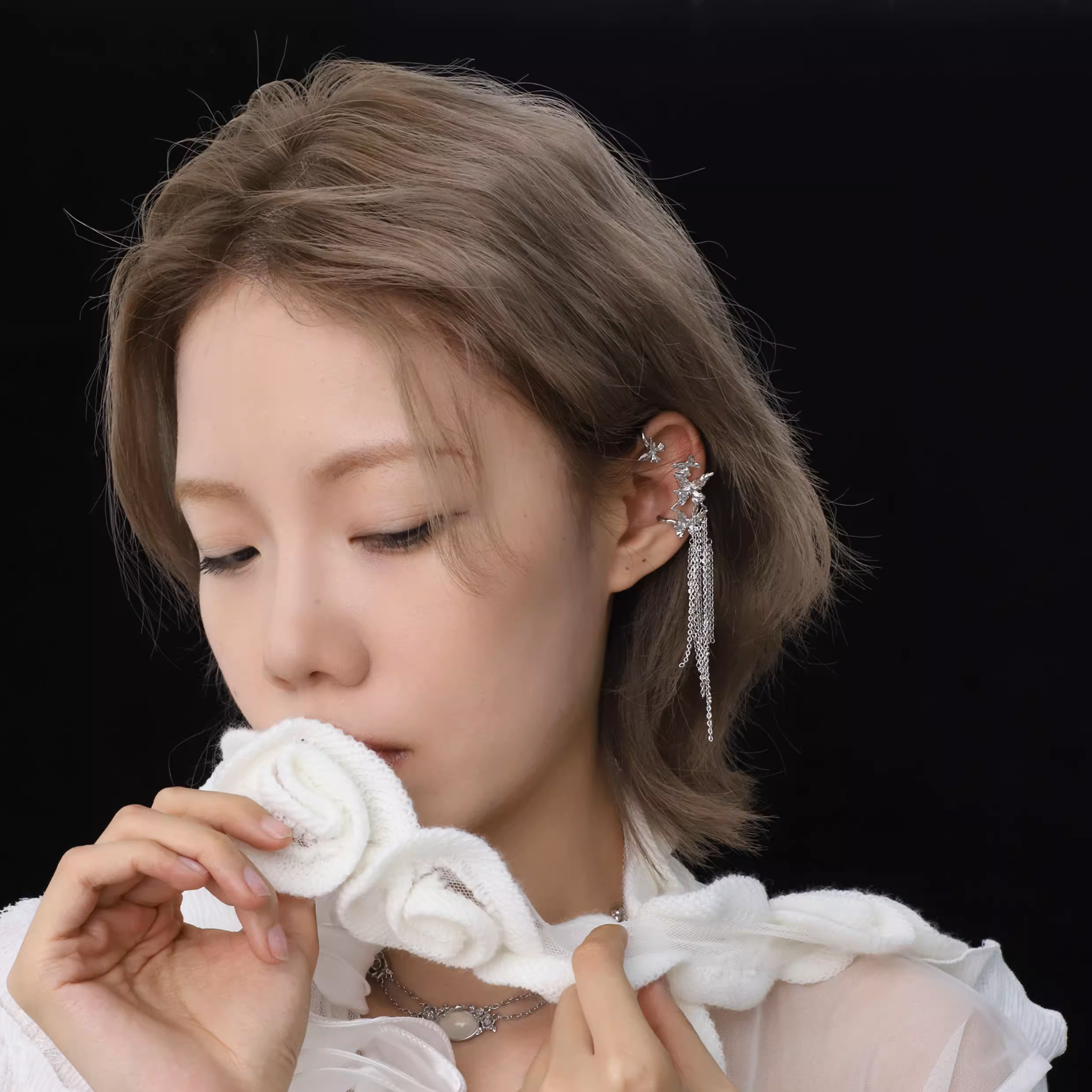 FLUTTER TRACE EAR CUFF