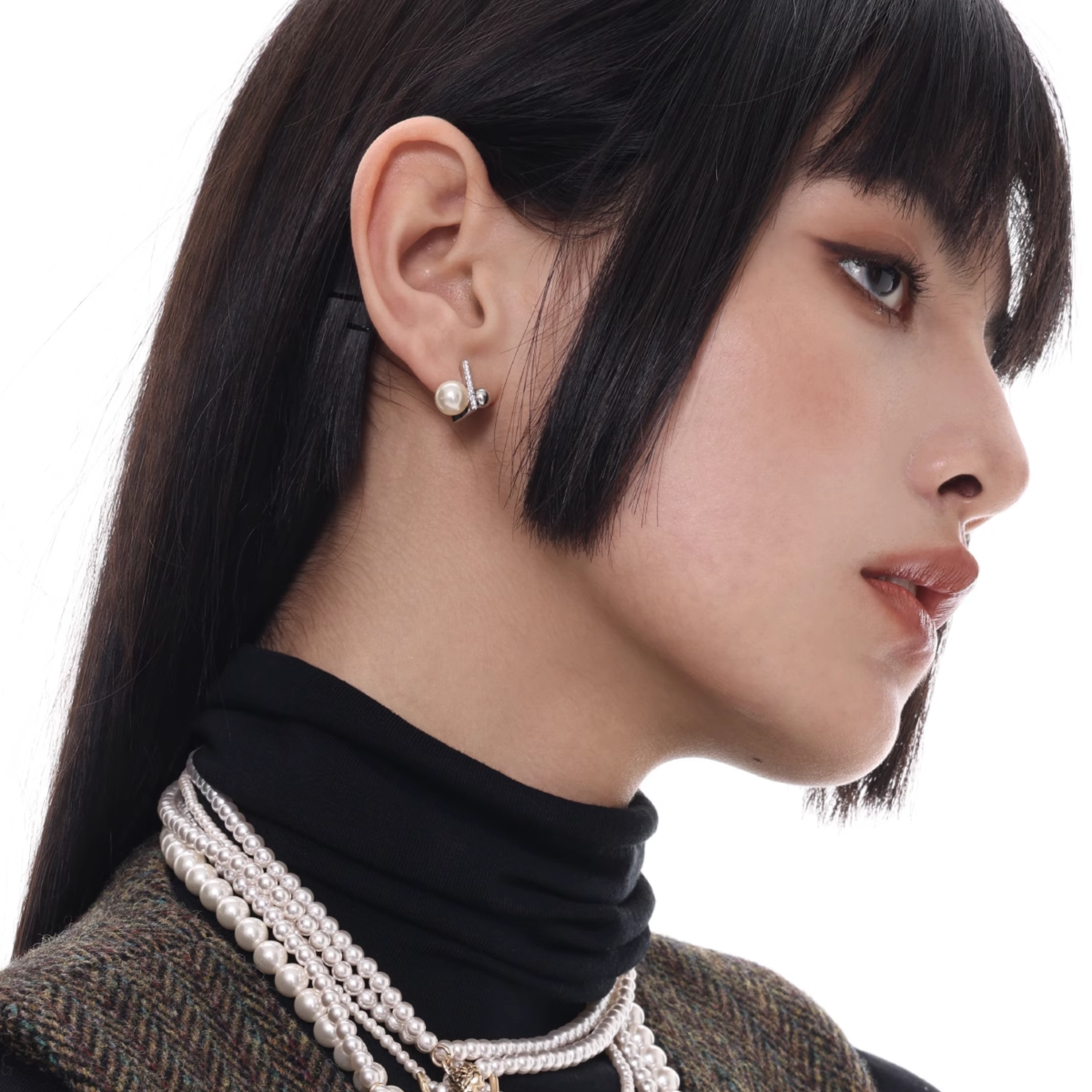 CUBIC ZIRCONIA PEARL PIERCE