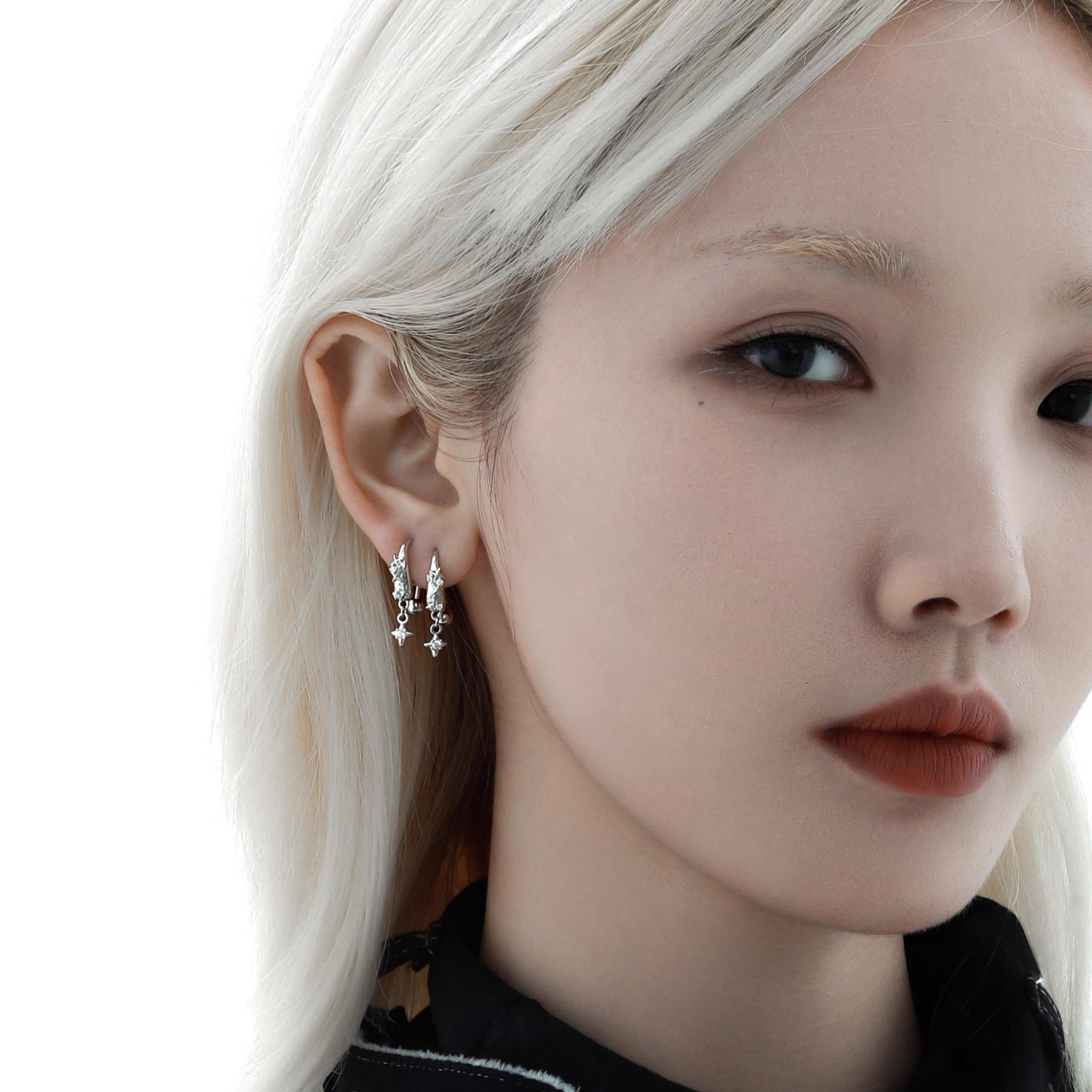 S925 CUBIC ZIRCONIA HOLY DAGGER PIERCE