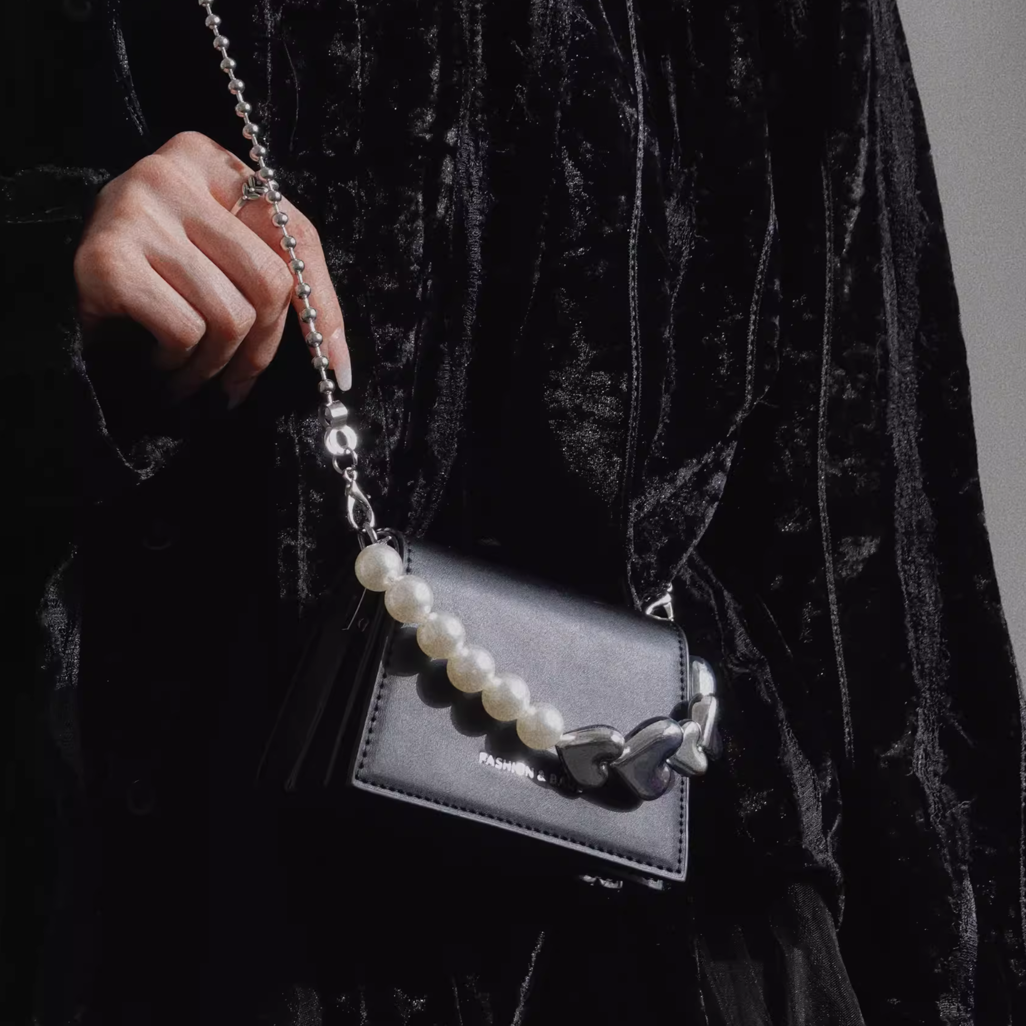 PEARL MINI SHOULDER BAG