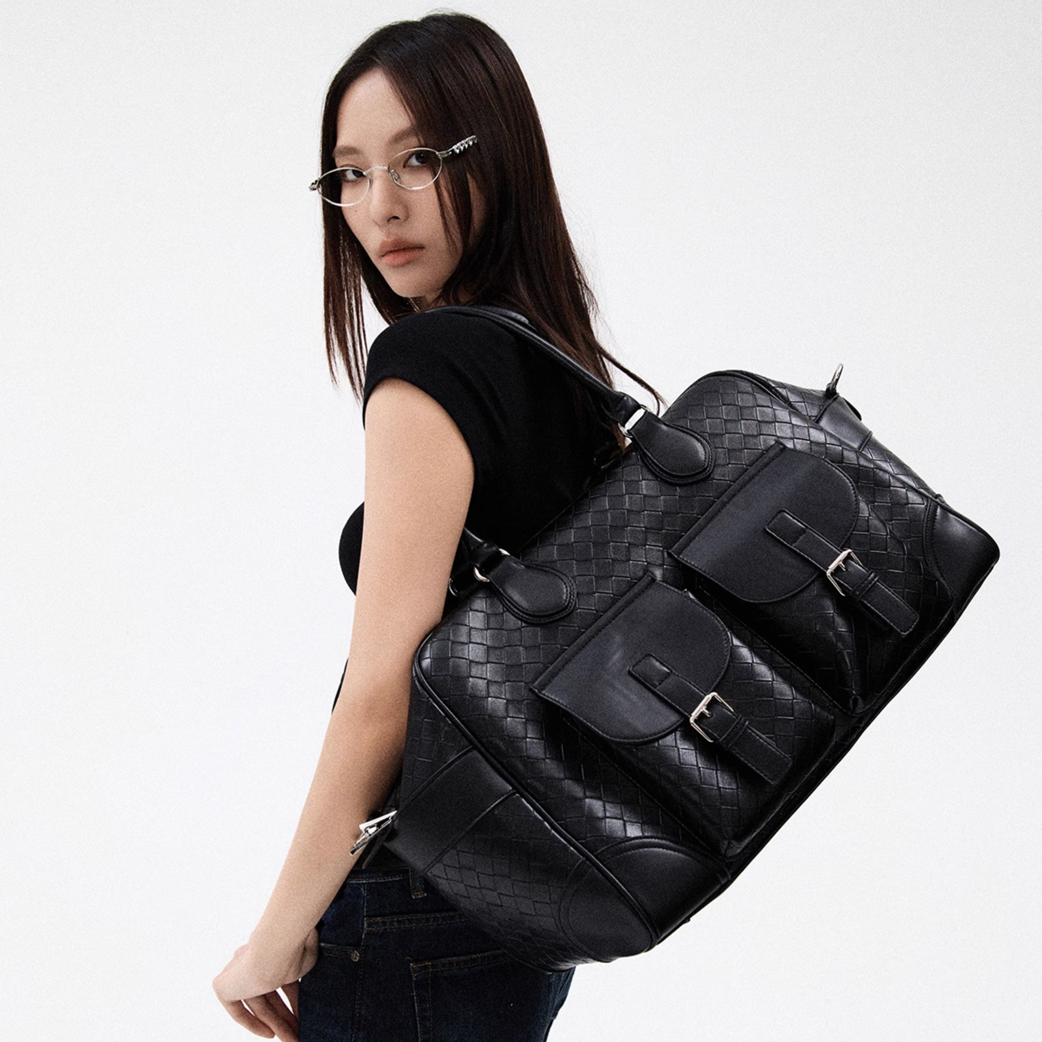 QUILTED BUCKLE BOSTON BAG