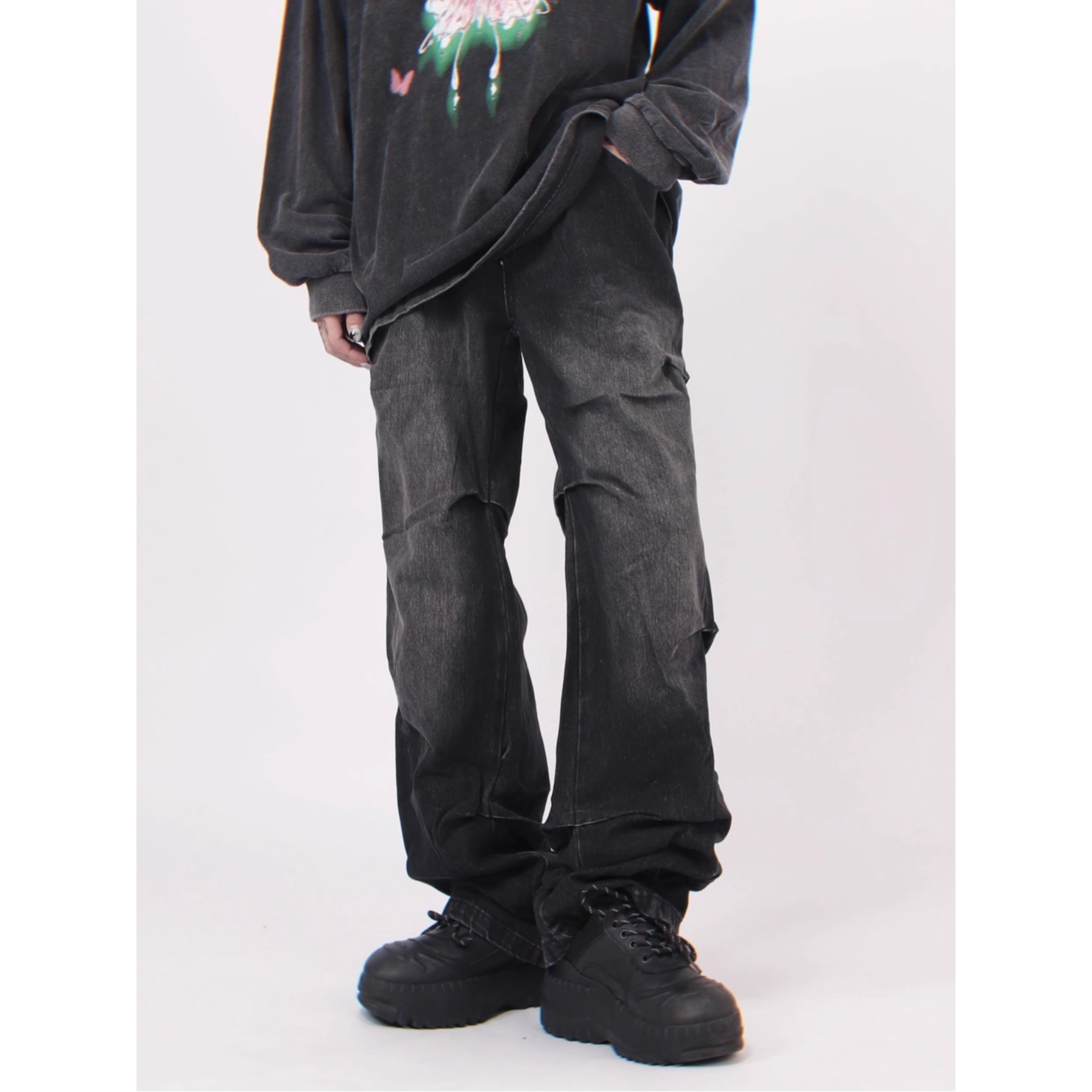 Distressed Black Loose Denim Pants