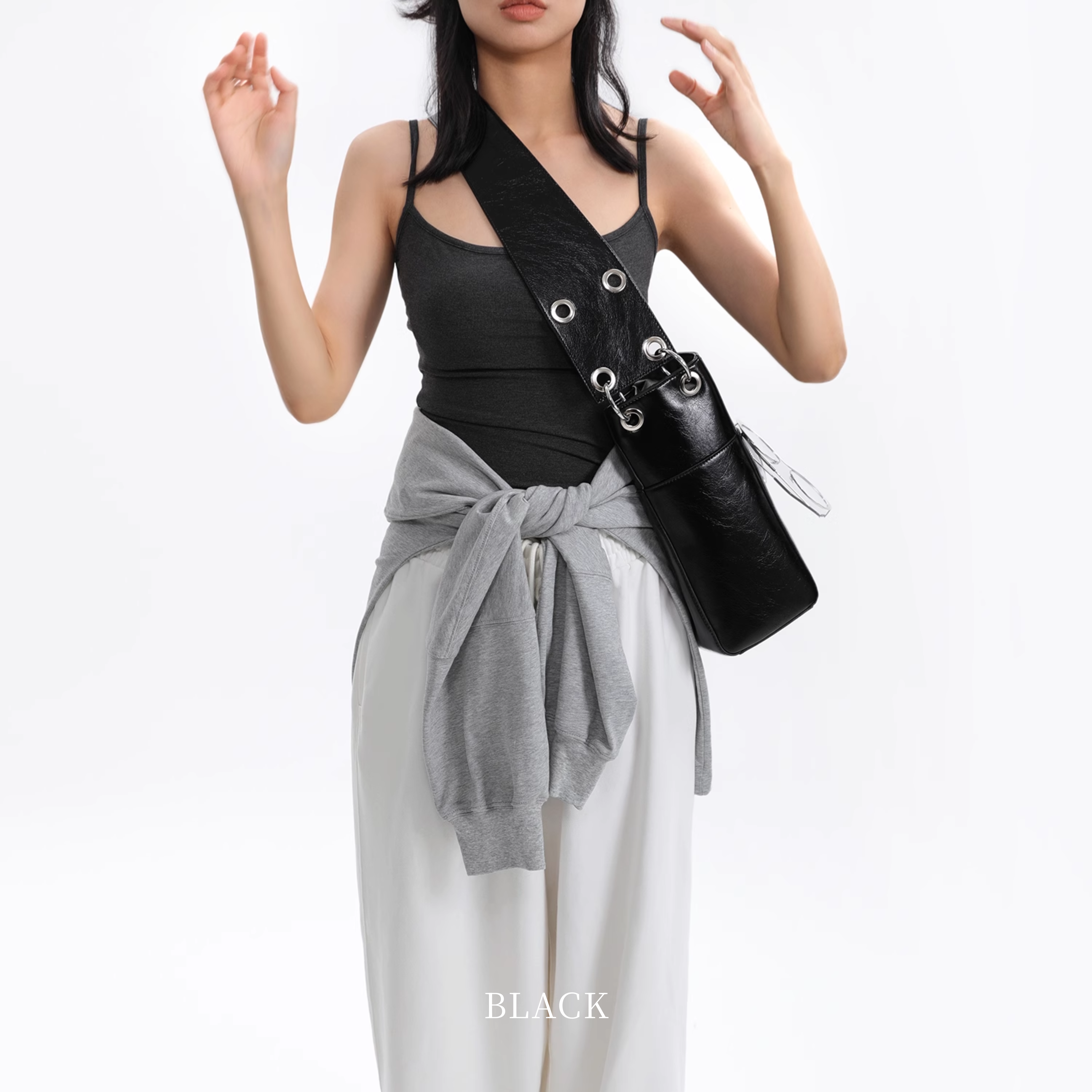 URBAN CHARM SHOULDER BAG