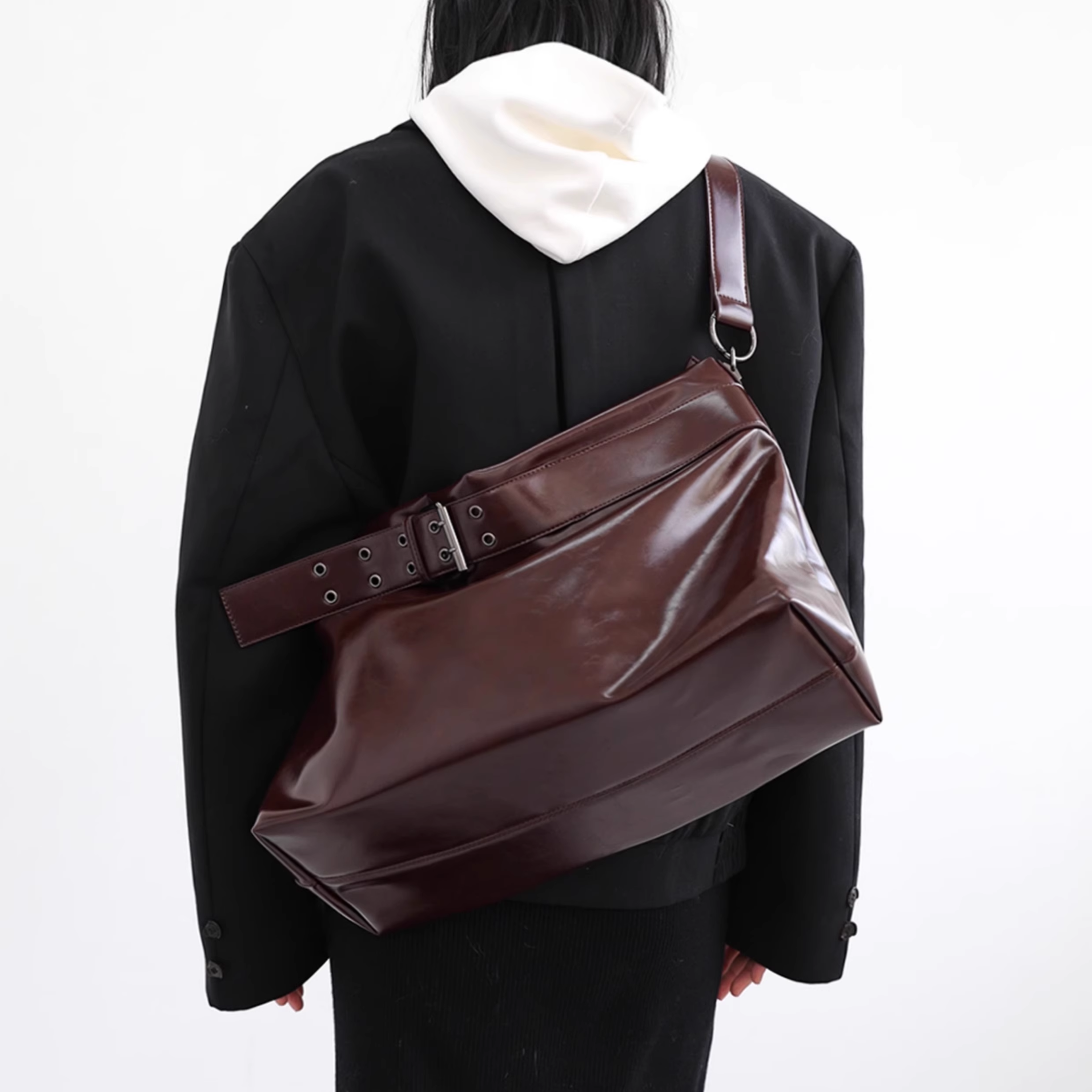 CROSS BODY BAG