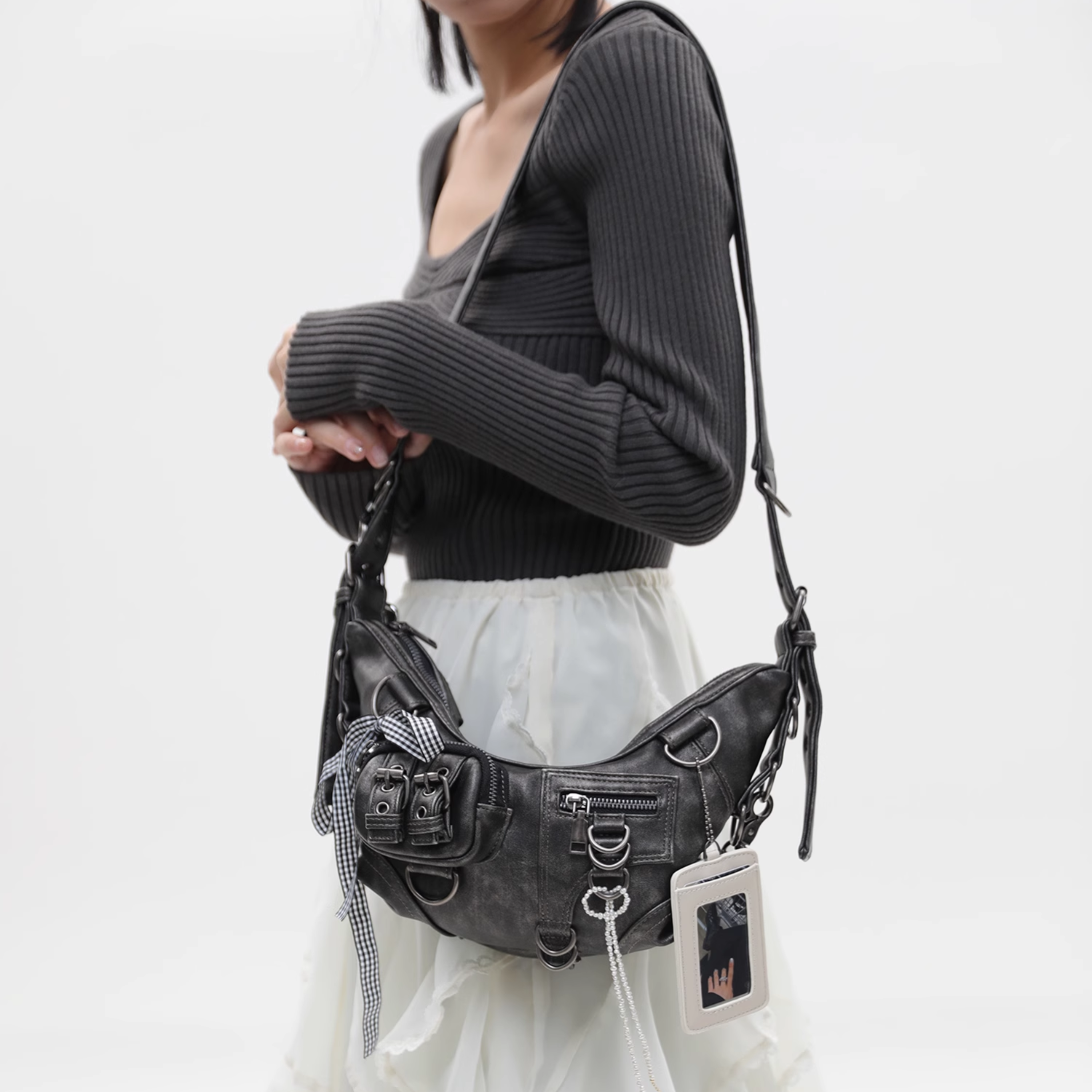 DAMAGE CROISSANT BAG