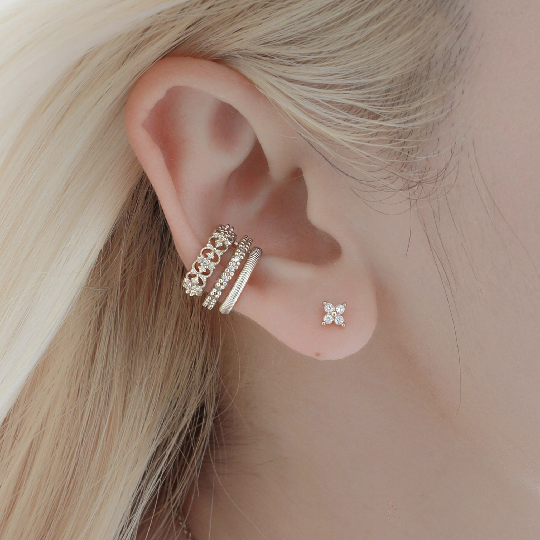 S925 ROYAL SIGNET EAR CUFF