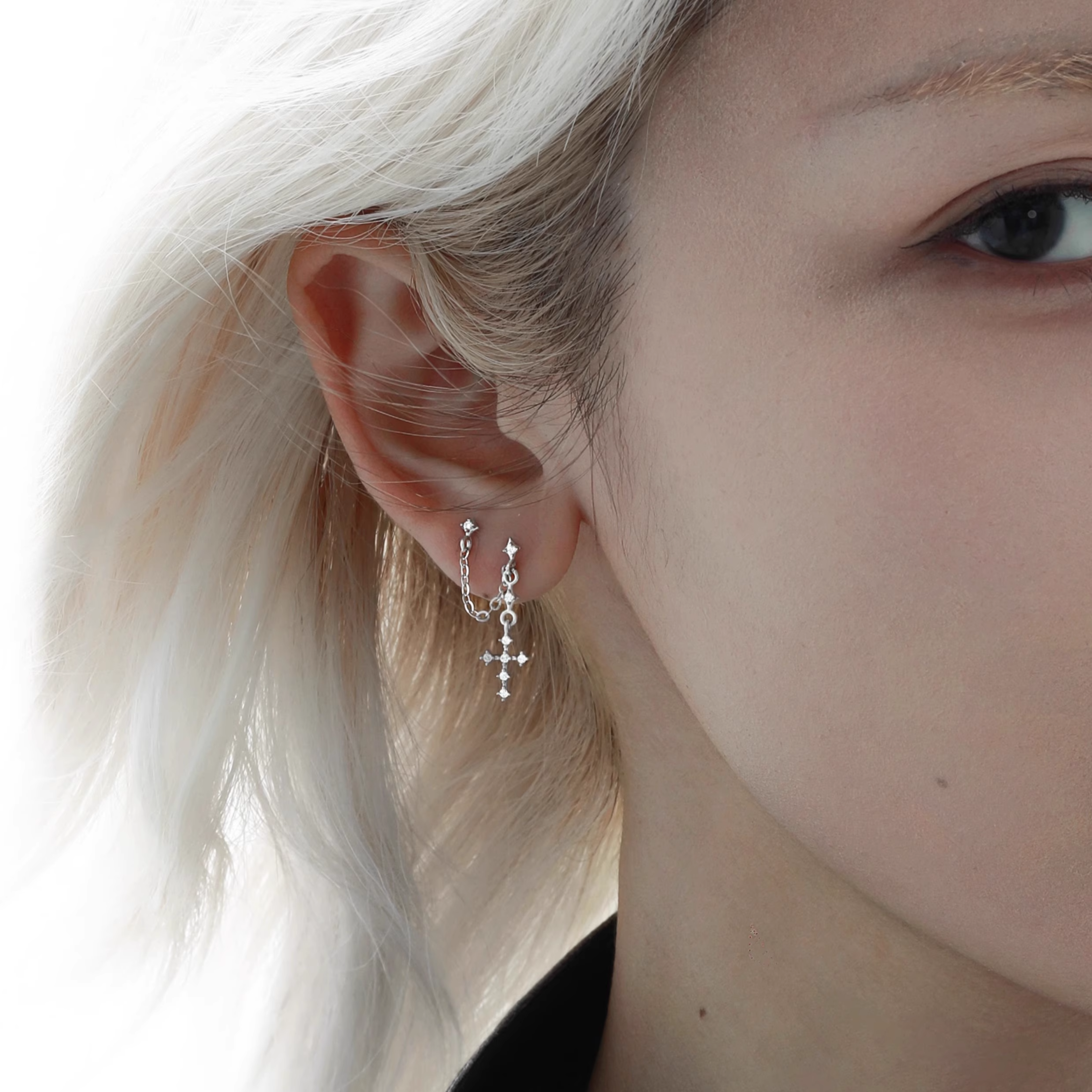 S925 LINKED CROSS CHAIN PIERCE