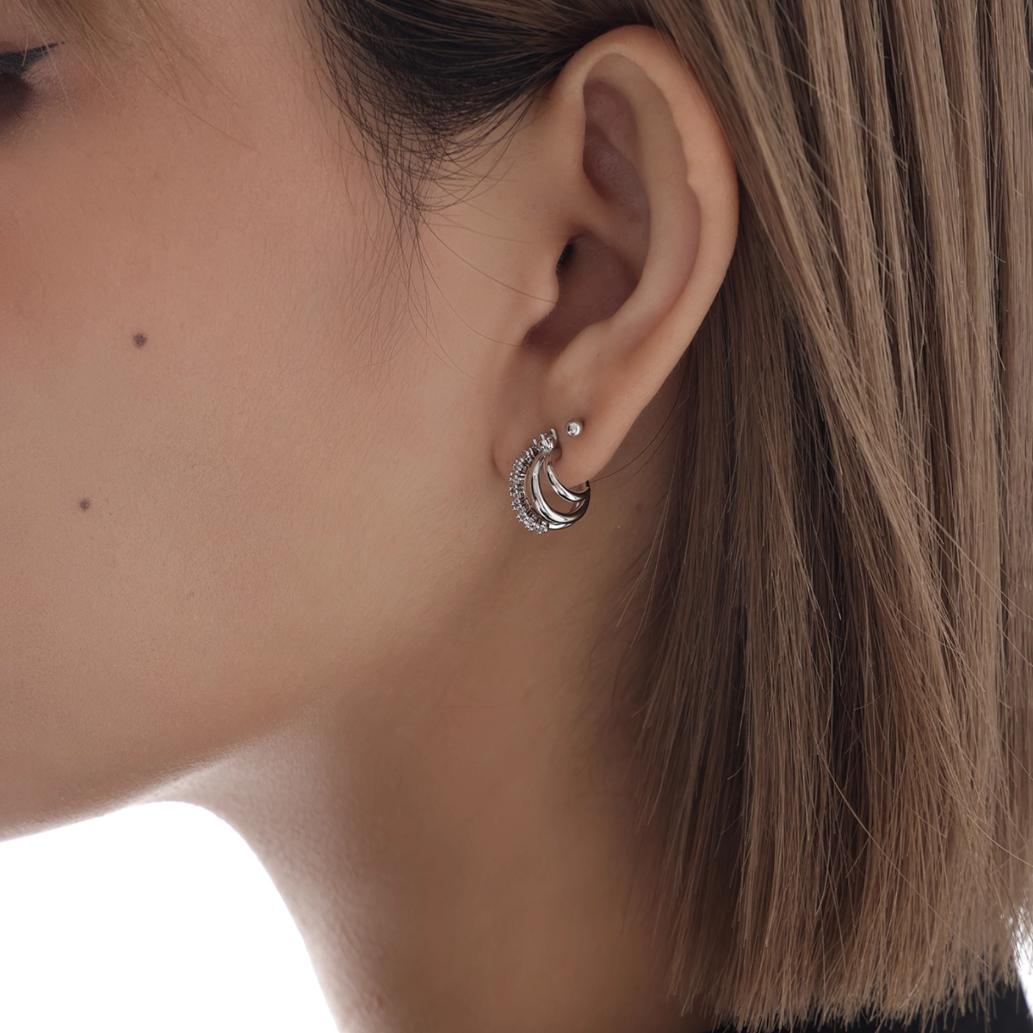 TRIPLE SHINE HOOPS PIERCE