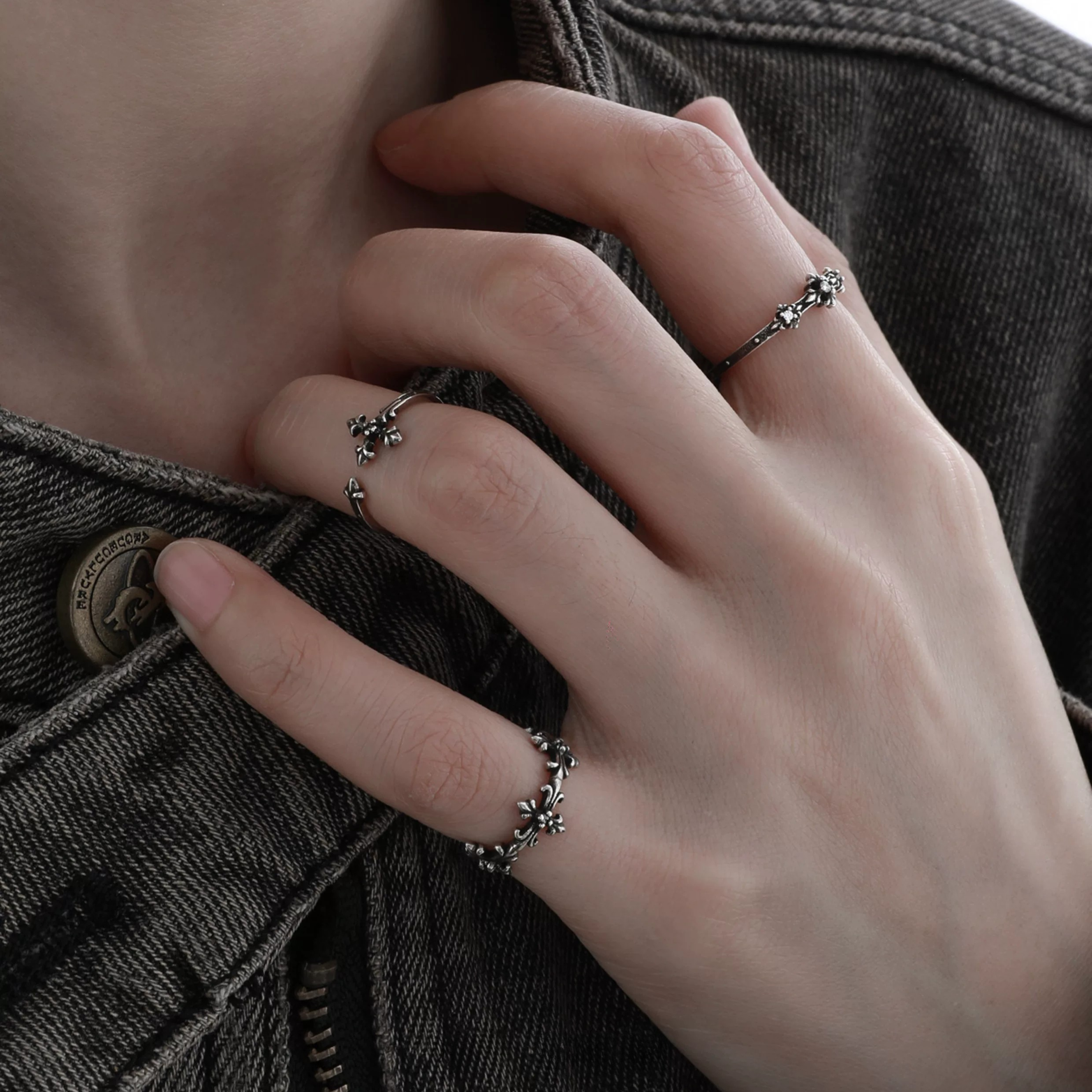 S925 CRUCIFIX ORNATE CROSS RING