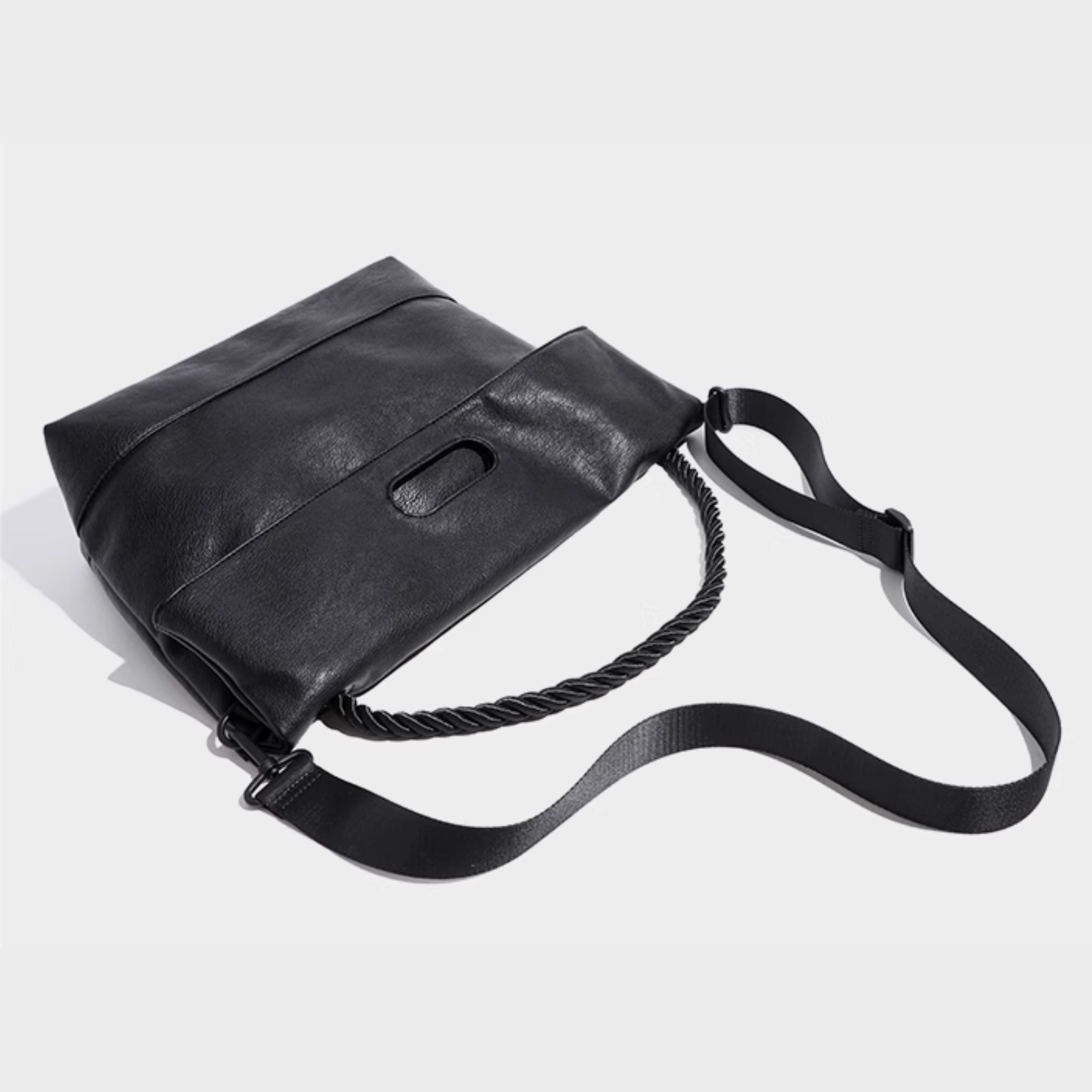CROSS SHOULDER BAG