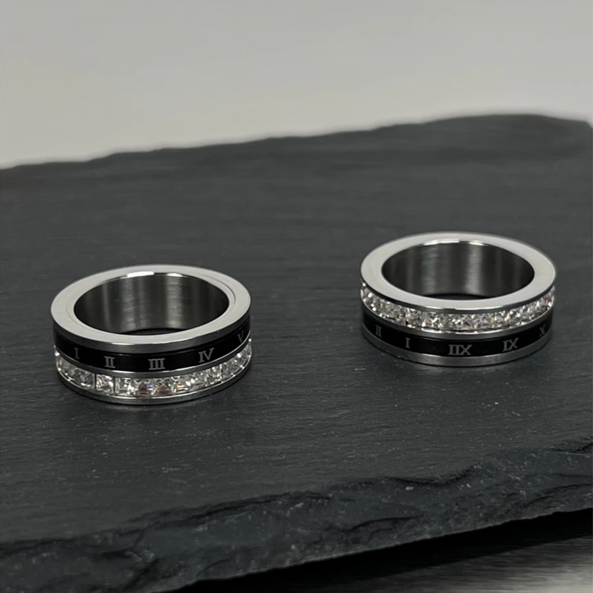 ROMAN NUMBER RING