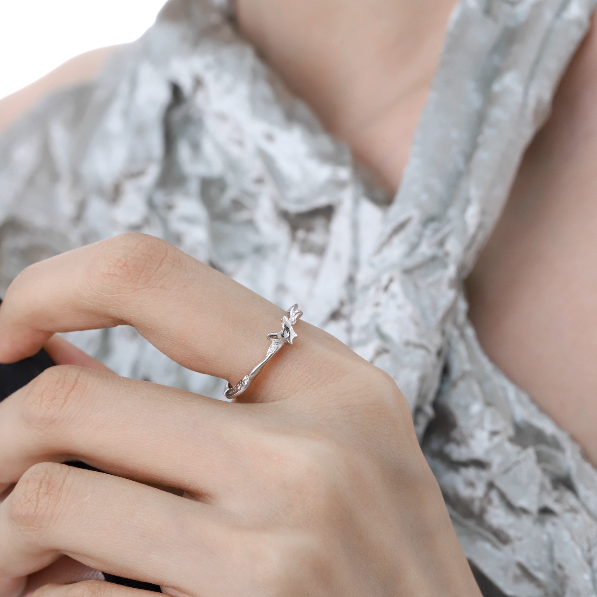 BUTTERFLY GLEAM RING
