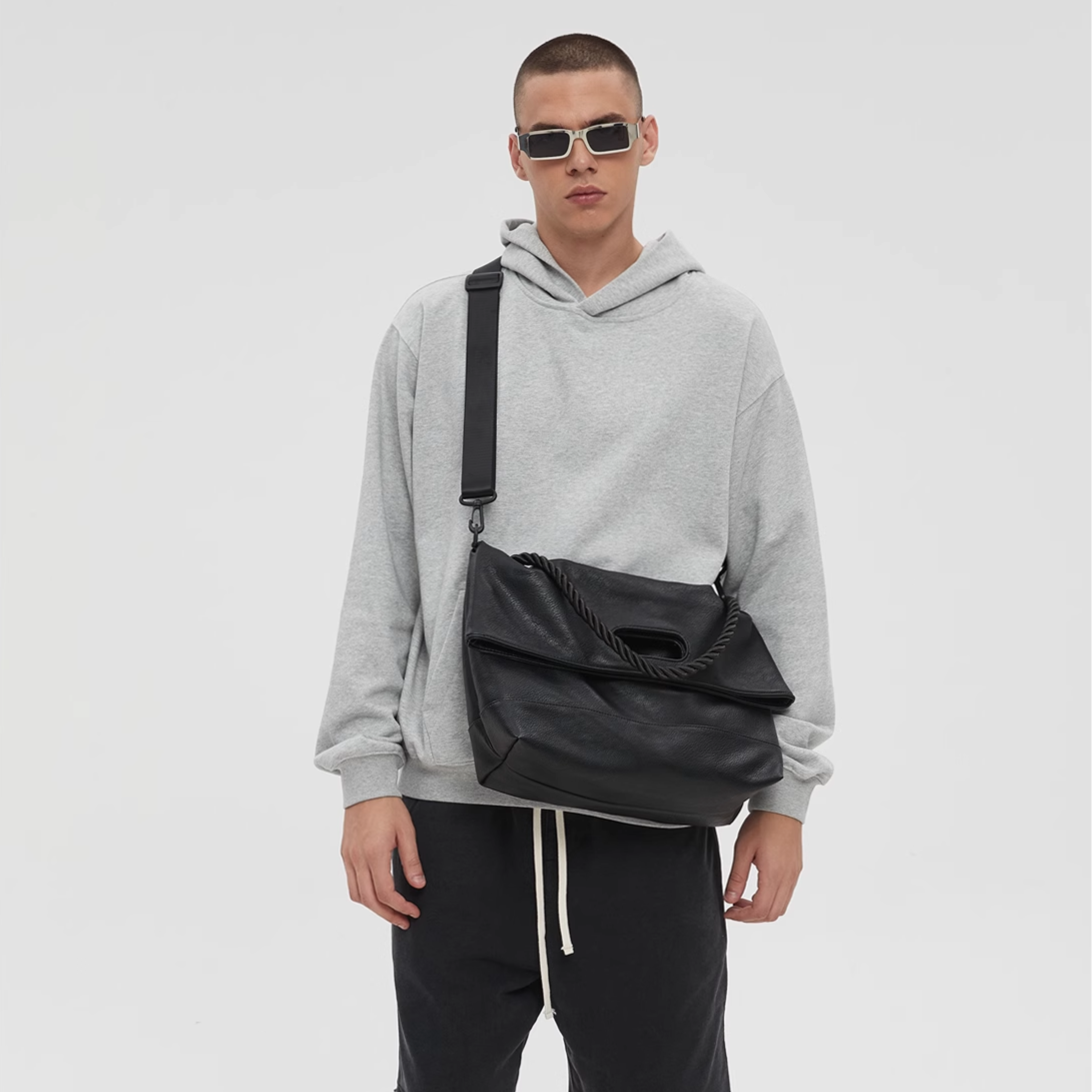 CROSS SHOULDER BAG