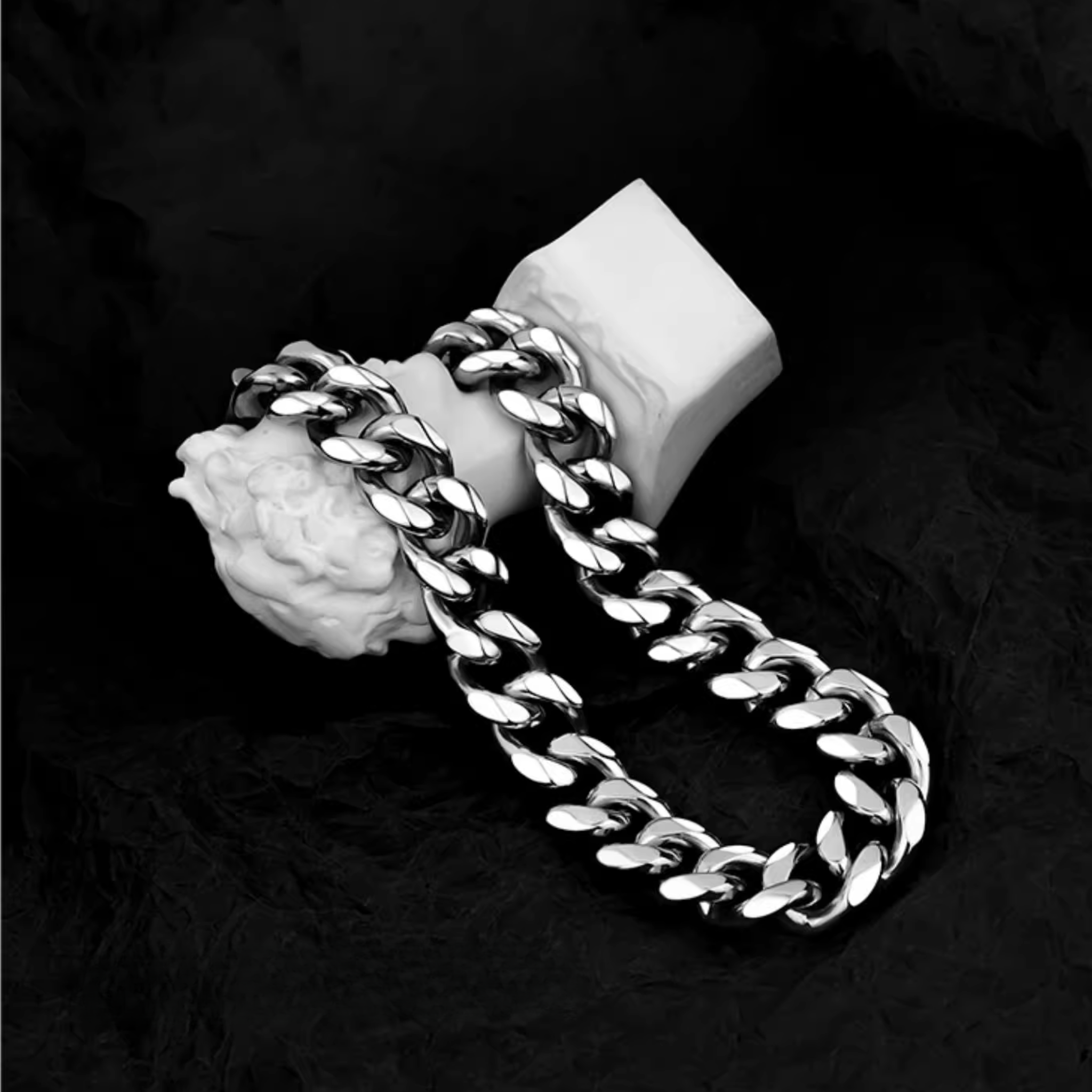 CHAIN BRACELET