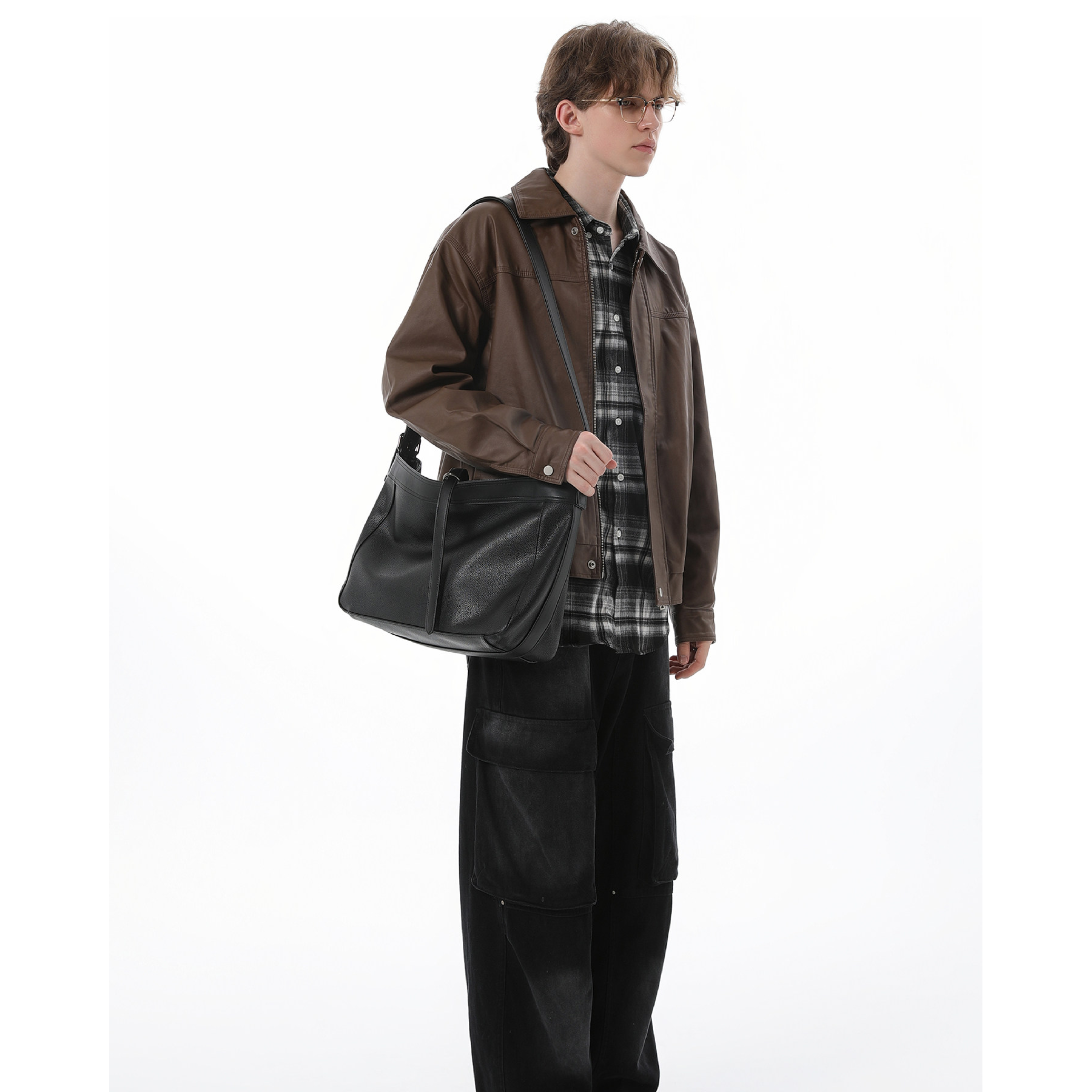 BELTED WIDE SHOULDER BAG