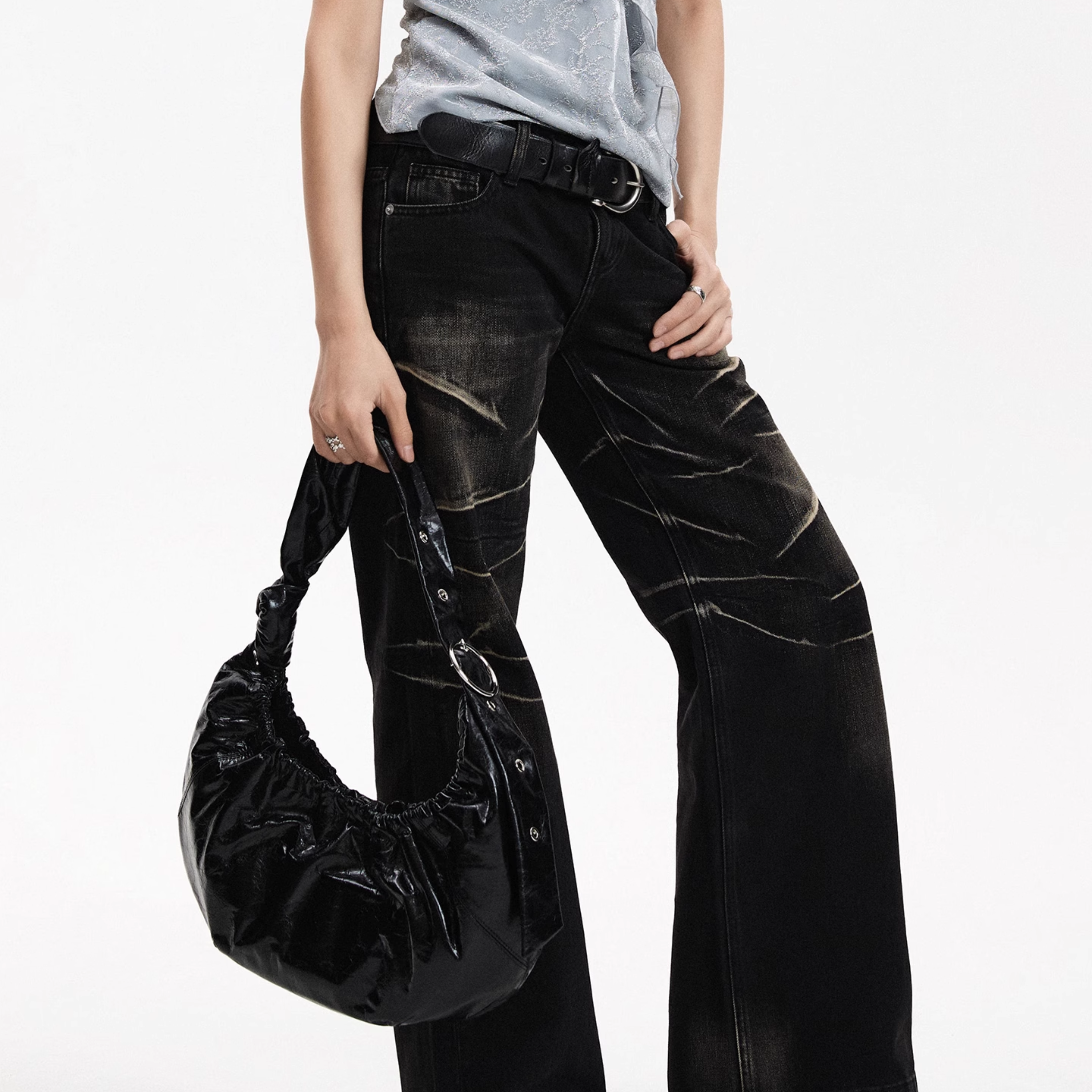 GLOSSY RUCHED CRESCENT BAG