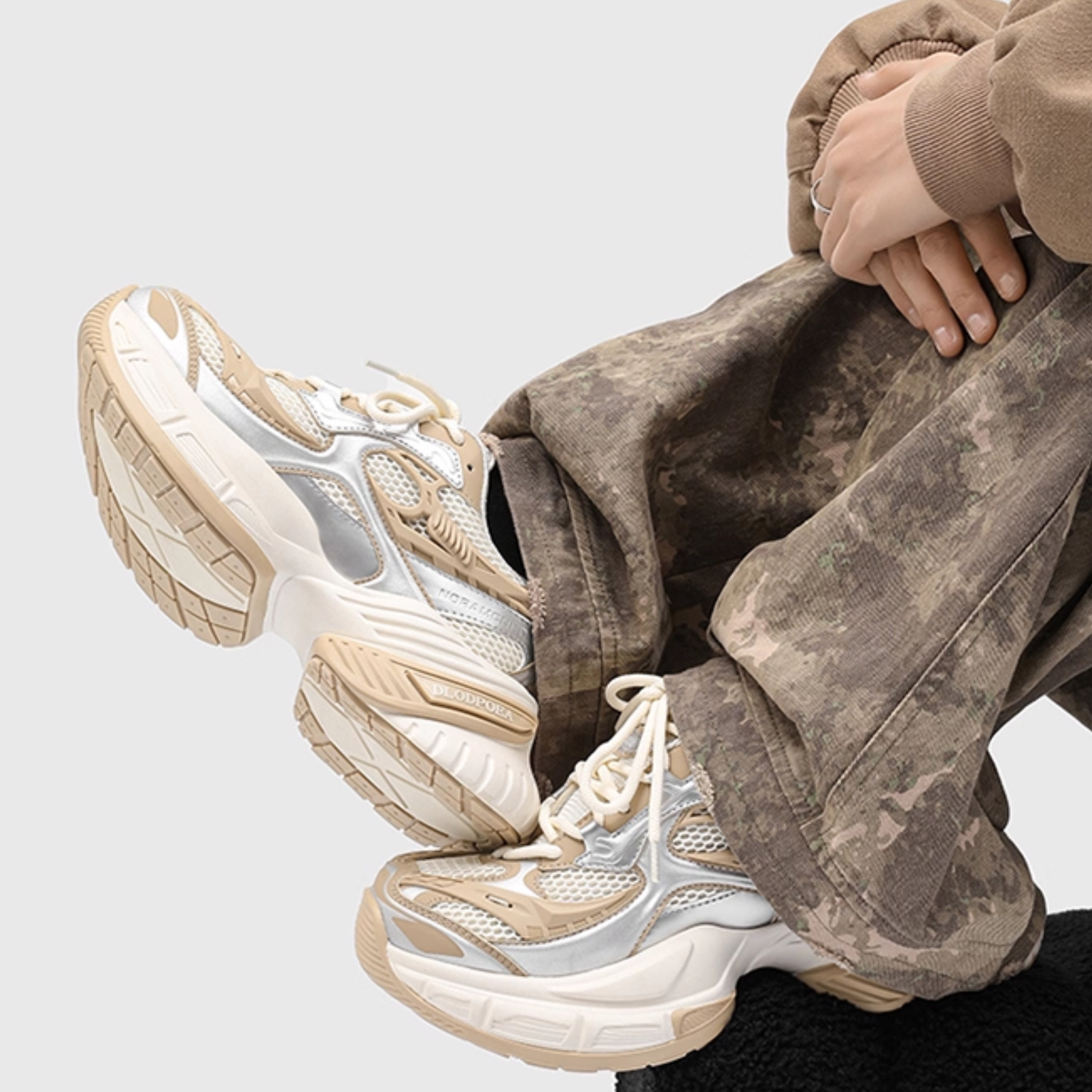 GRAVITY FLUX CHUNKY SNERAKERS / WHITE×BEIGE