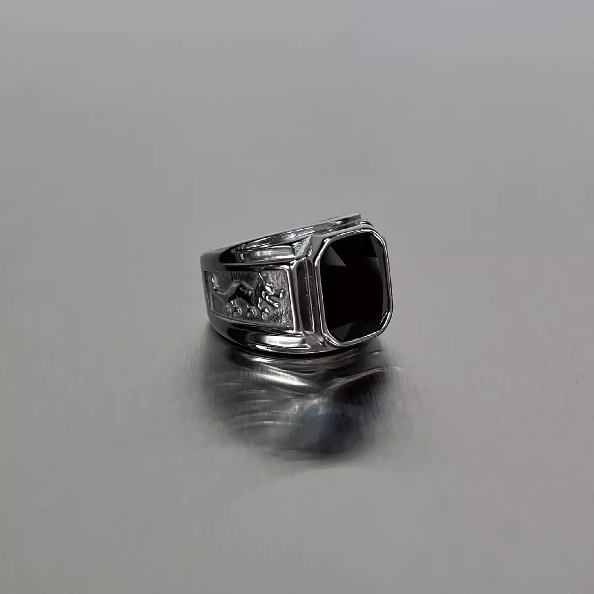 GEM STONE RING