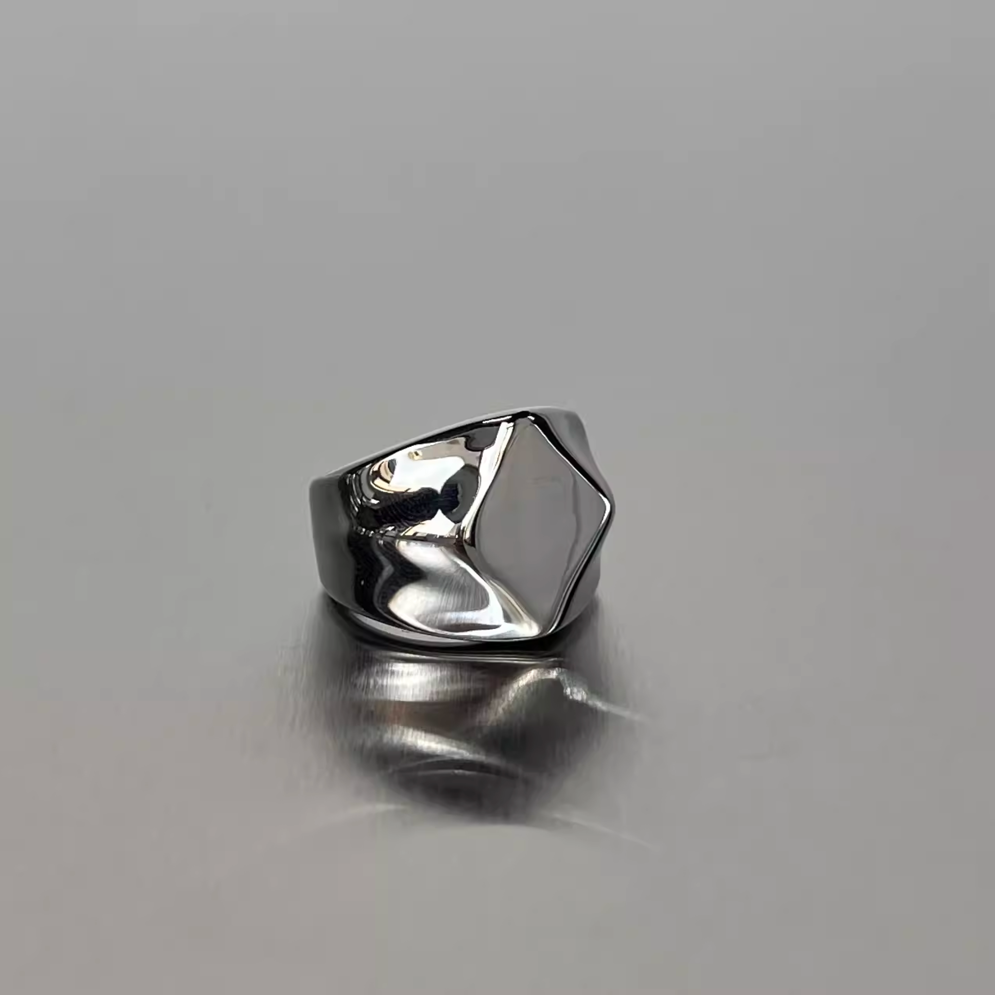 MIRROR SURFACE RING