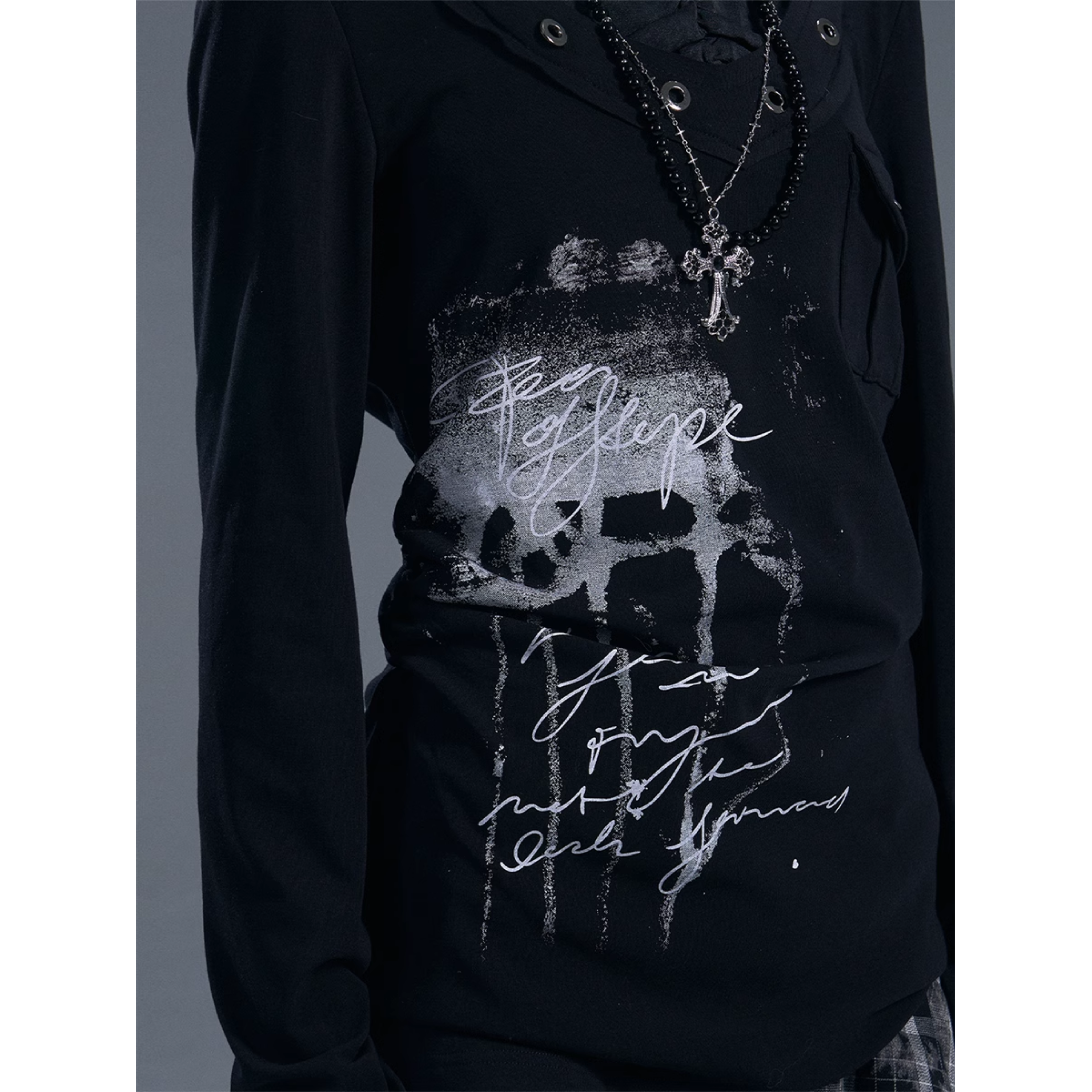 Distorted Vision Graphic Long Sleeve Tee