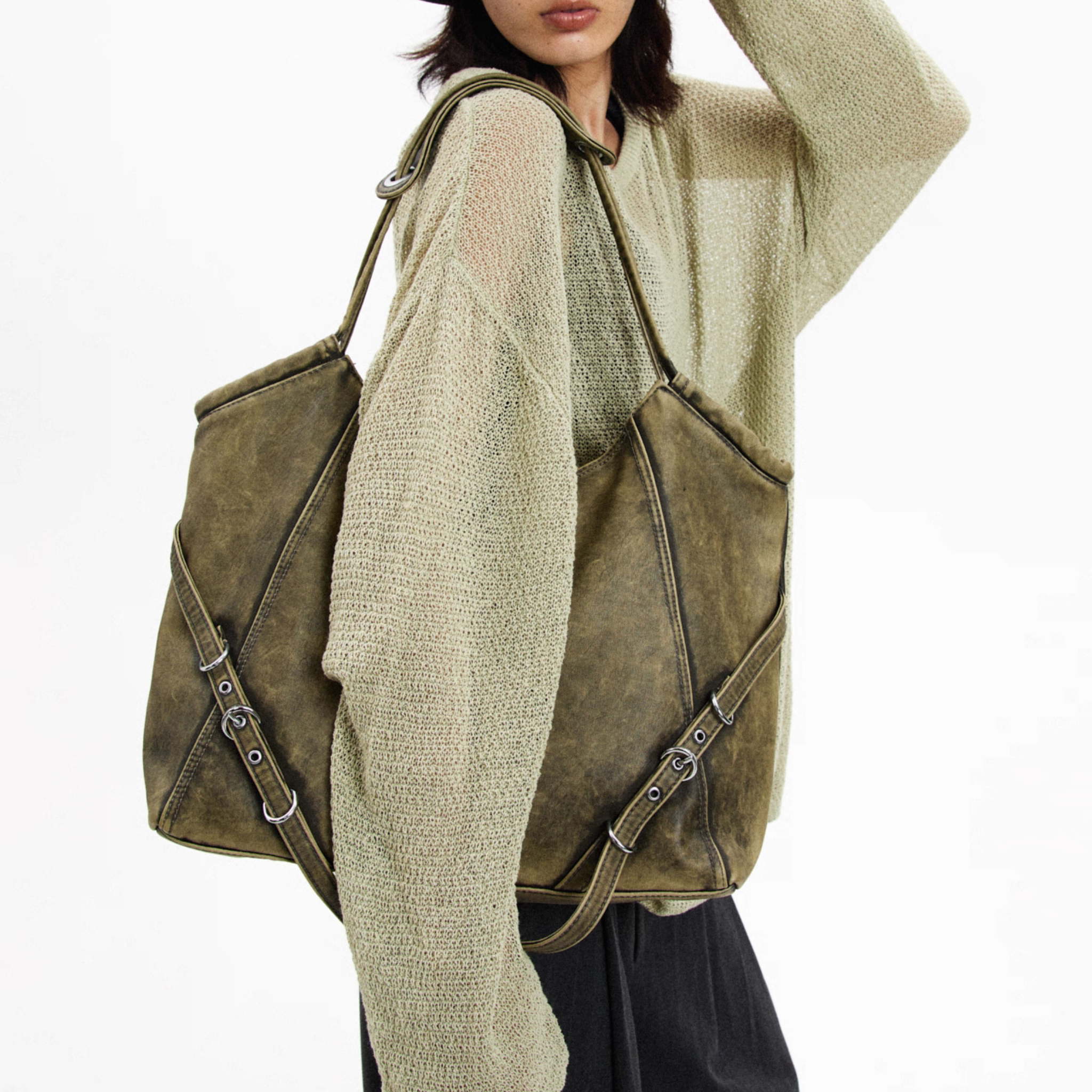 VINTAGE WASHED BUCKLE SHOULDER TOTE BAG