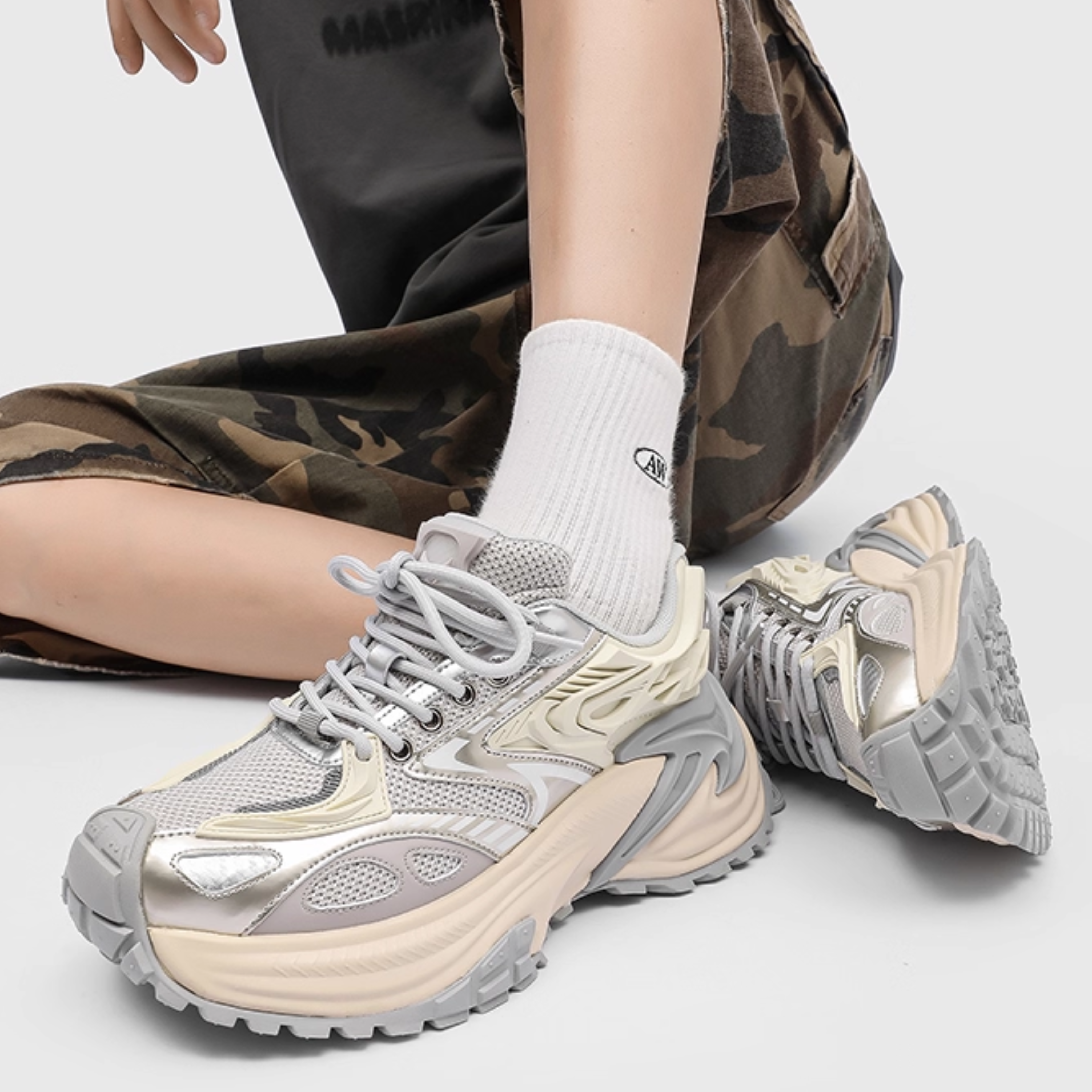 NEO ORBIT DAD SNEAKERS / LIGHT BEIGE×GREY