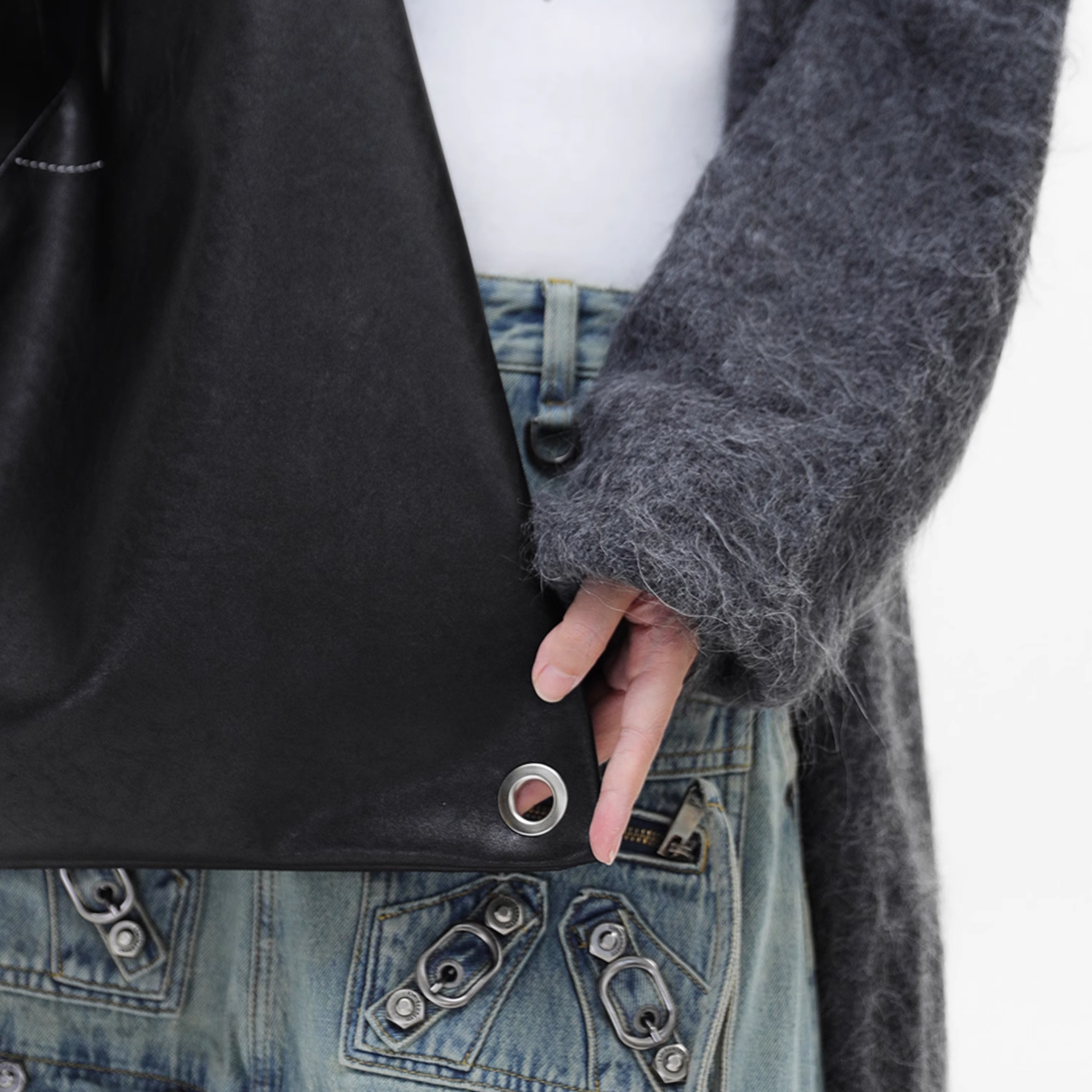 TRIANGLE TOTE BAG