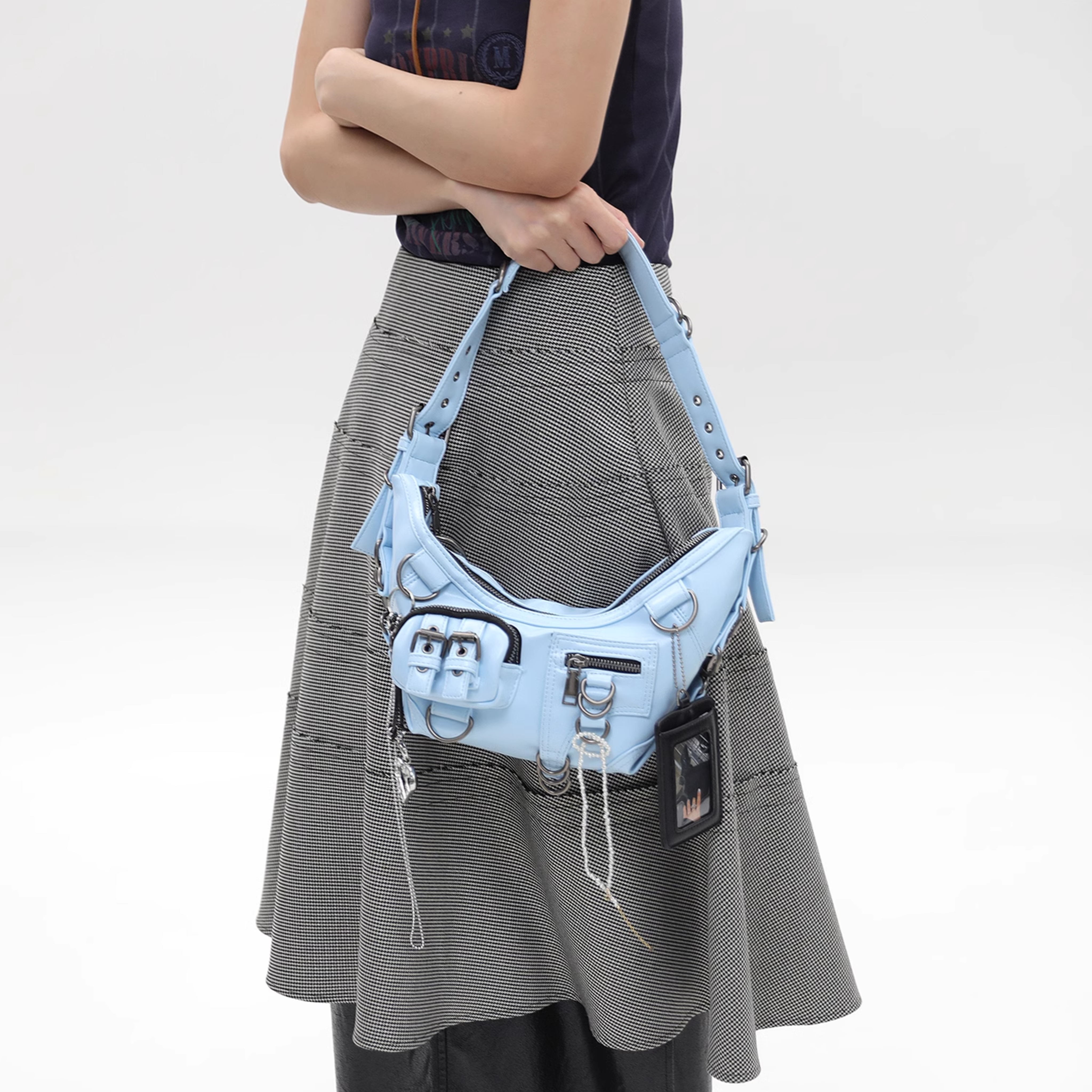 DAMAGE CROISSANT BAG