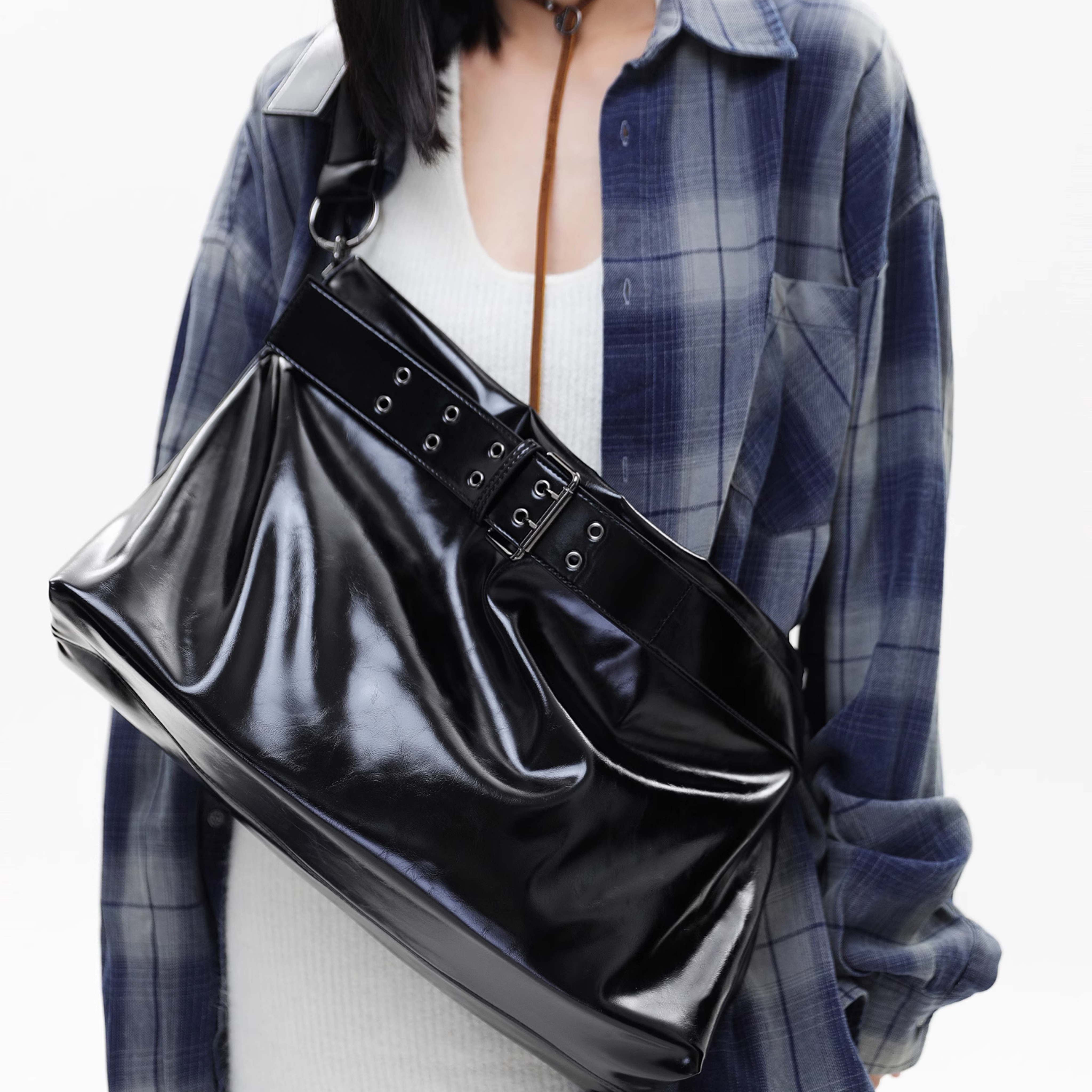 CROSS BODY BAG