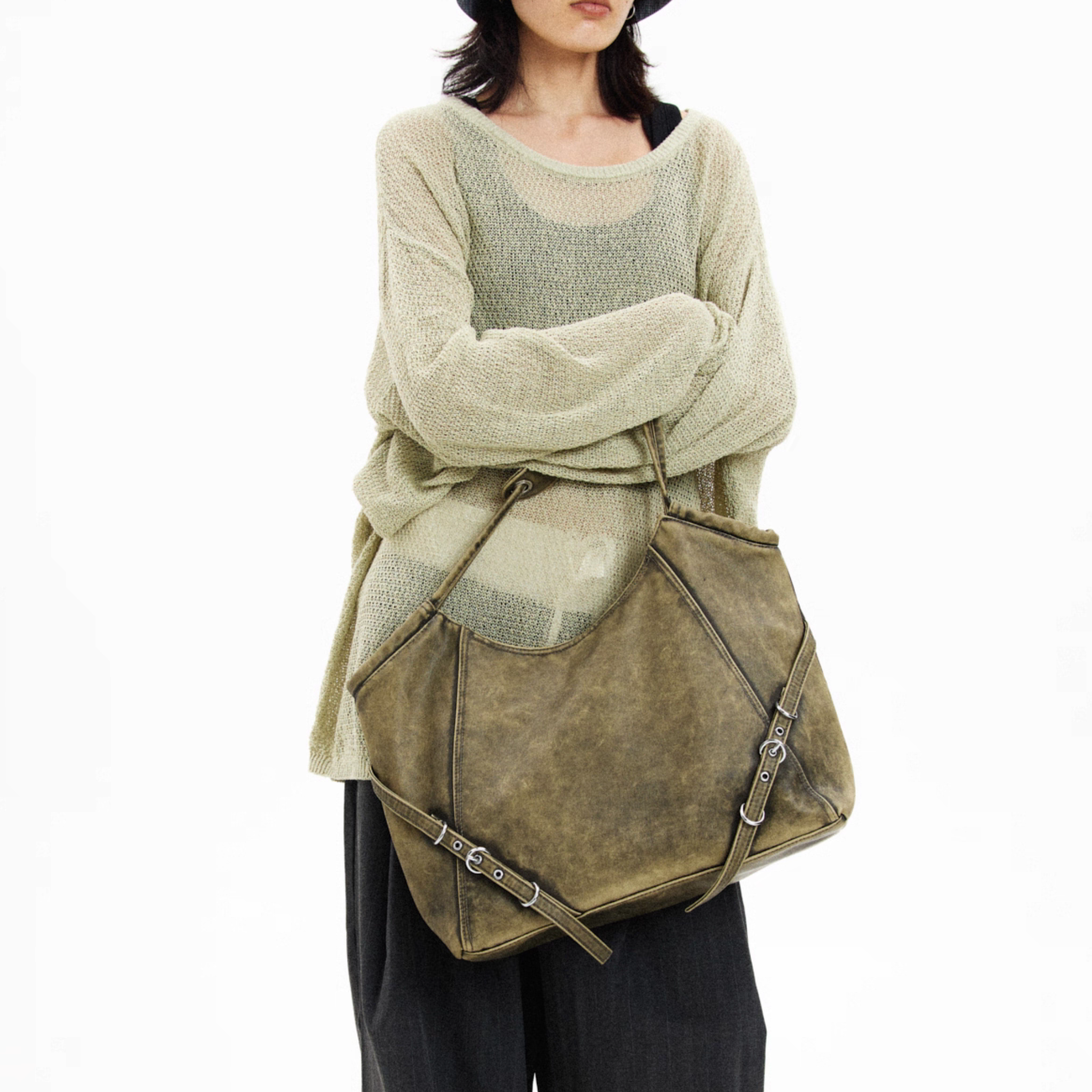 VINTAGE WASHED BUCKLE SHOULDER TOTE BAG