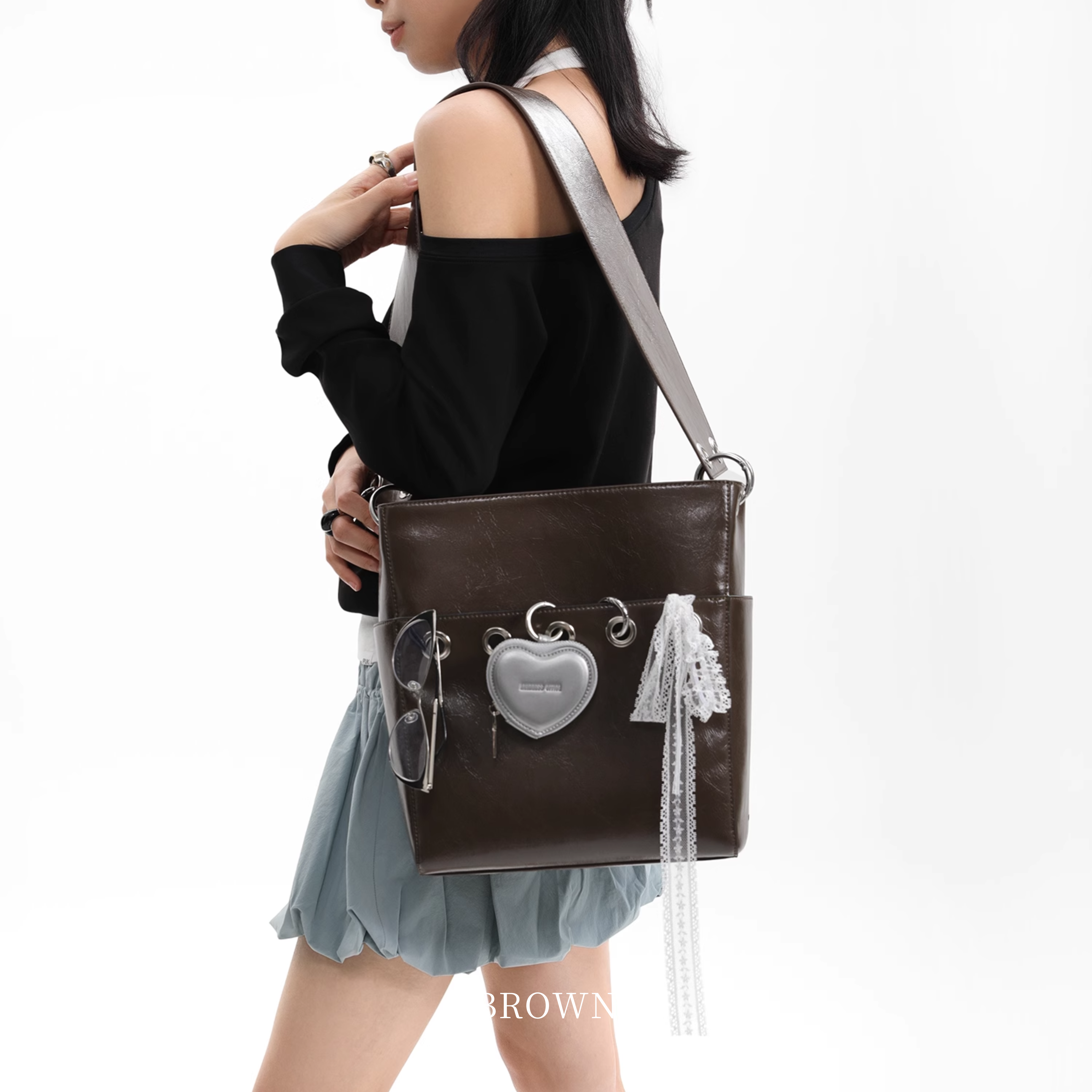 URBAN CHARM SHOULDER BAG
