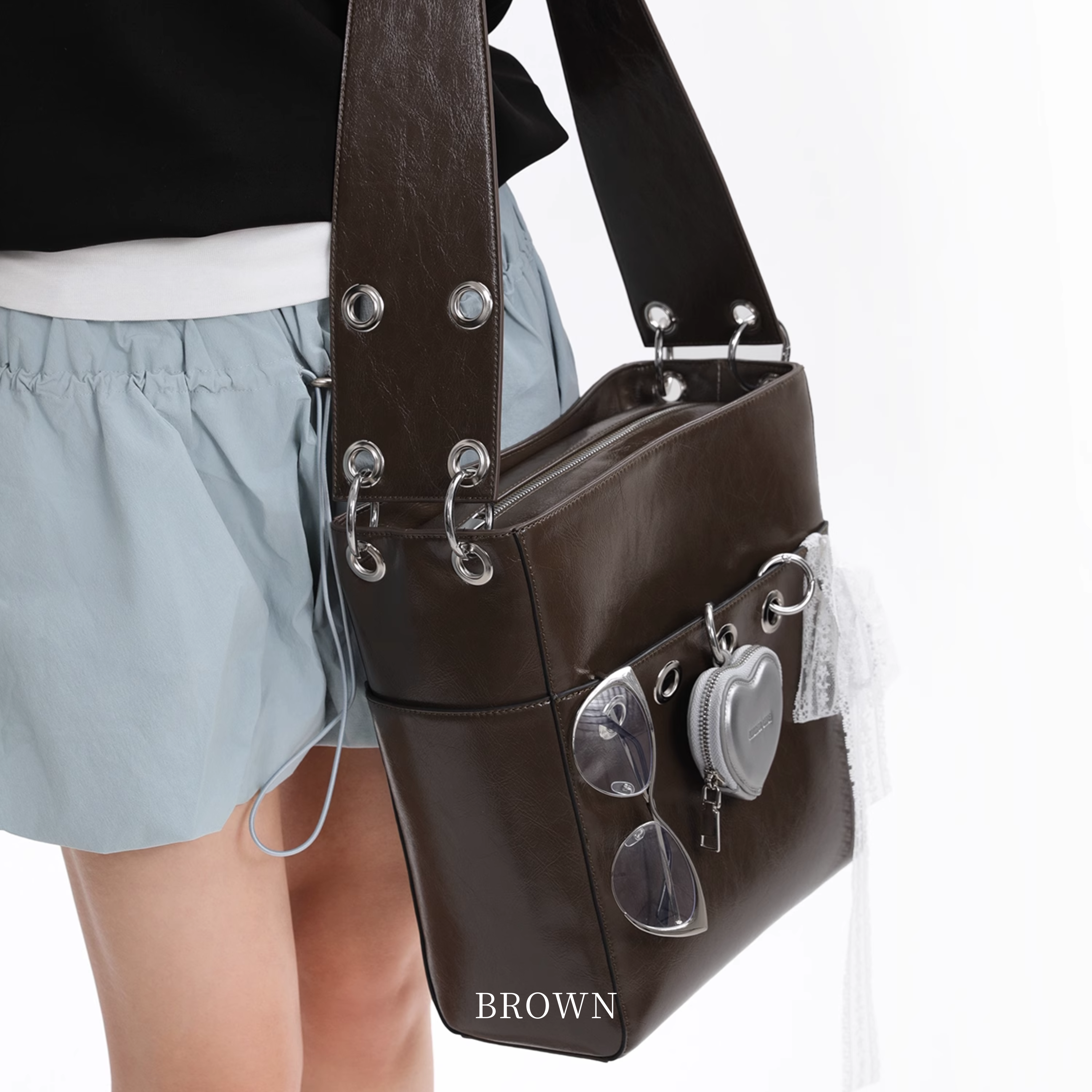 URBAN CHARM SHOULDER BAG