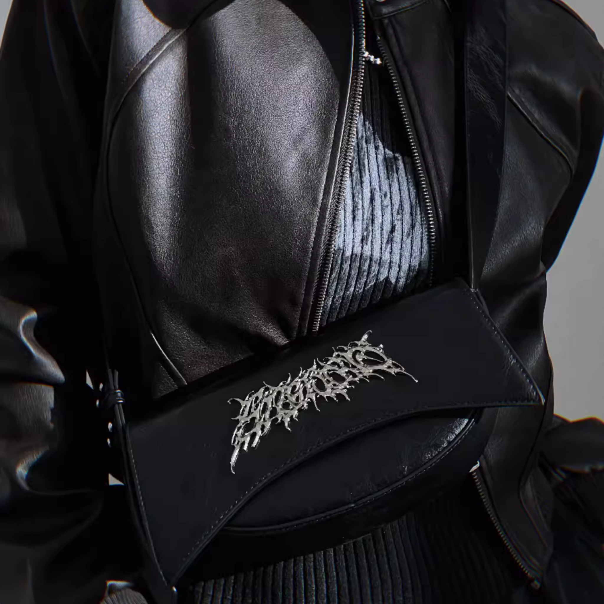 Y2K METALLIC SHOULDER BAG