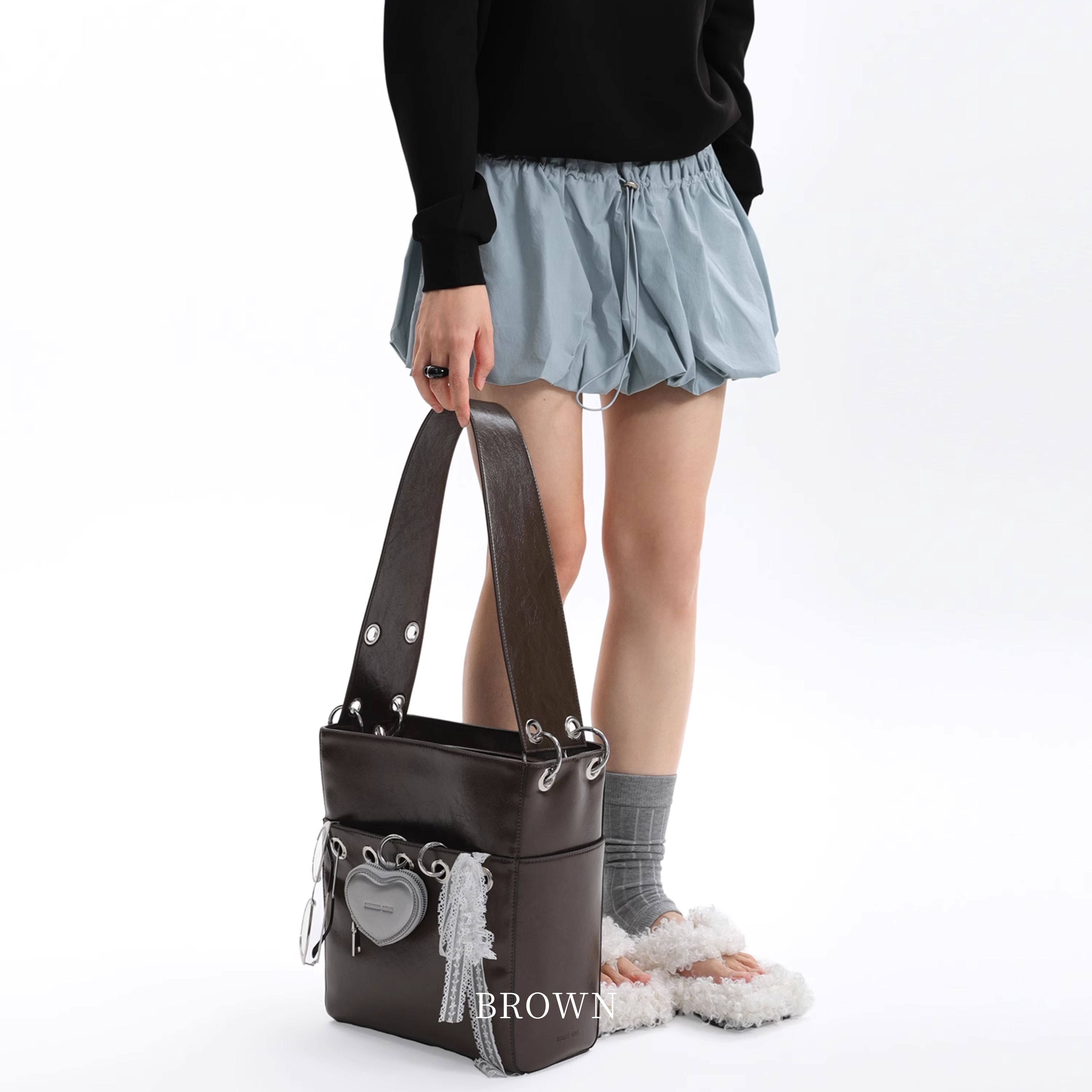URBAN CHARM SHOULDER BAG