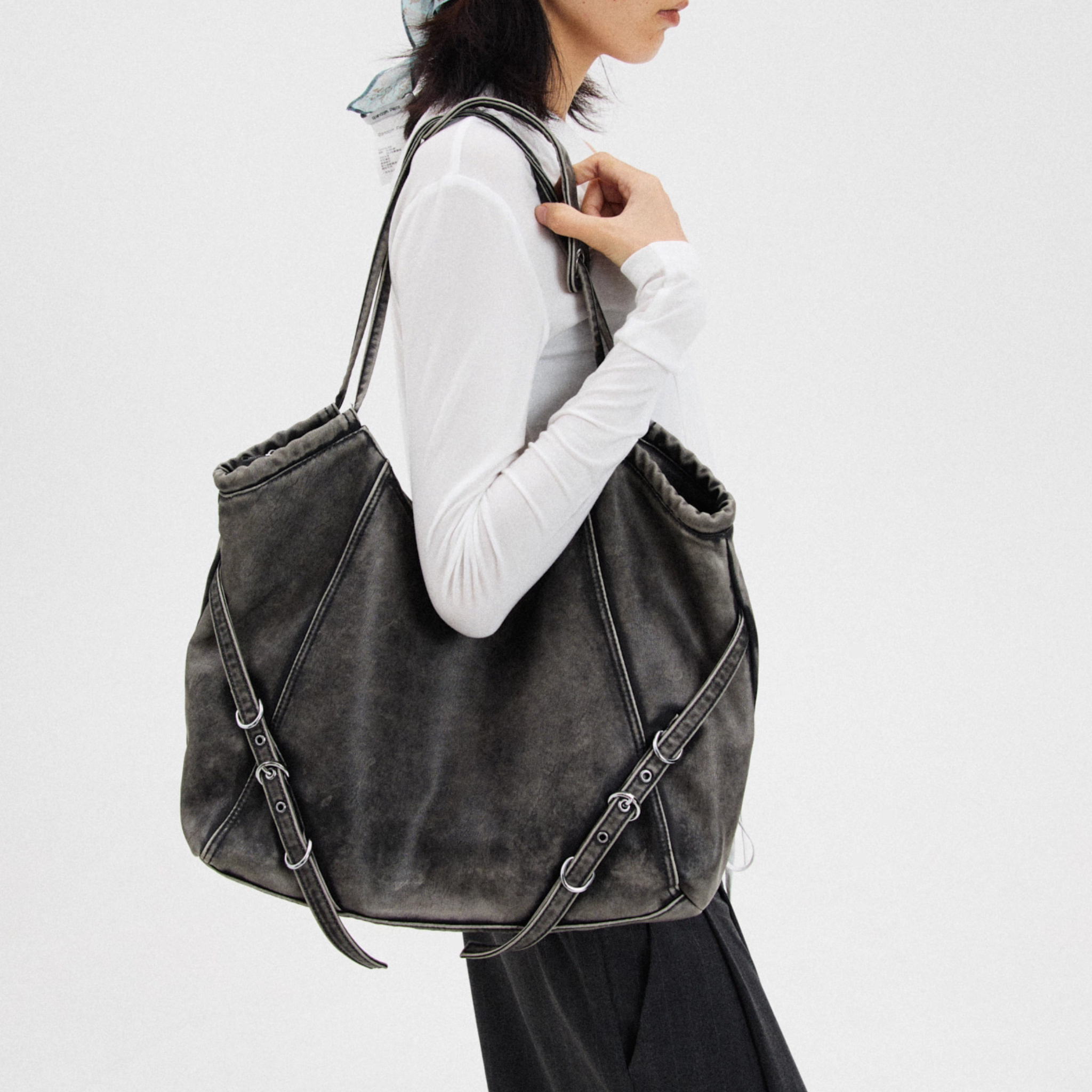 VINTAGE WASHED BUCKLE SHOULDER TOTE BAG