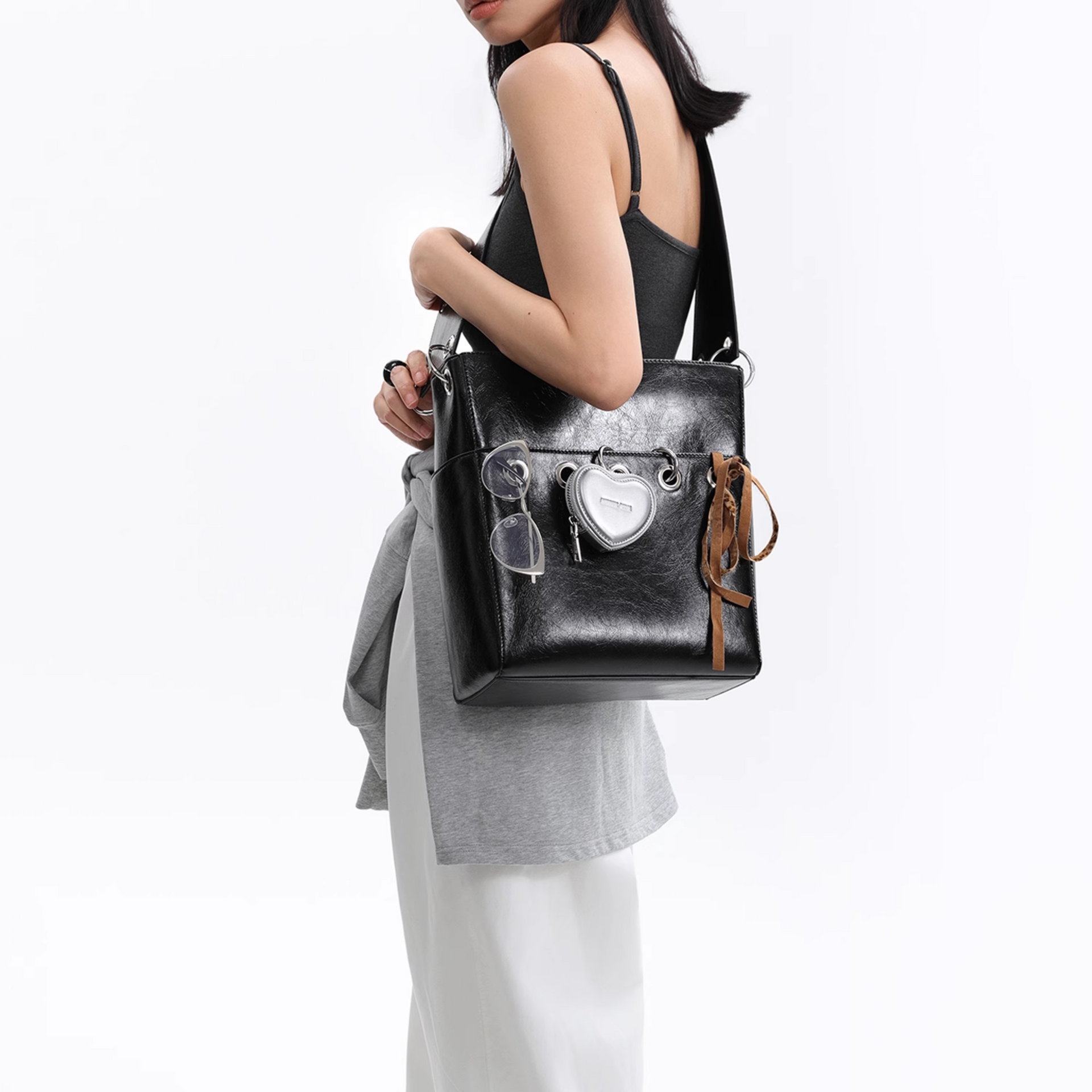 OLIVIA FENG ショルダーバッグ