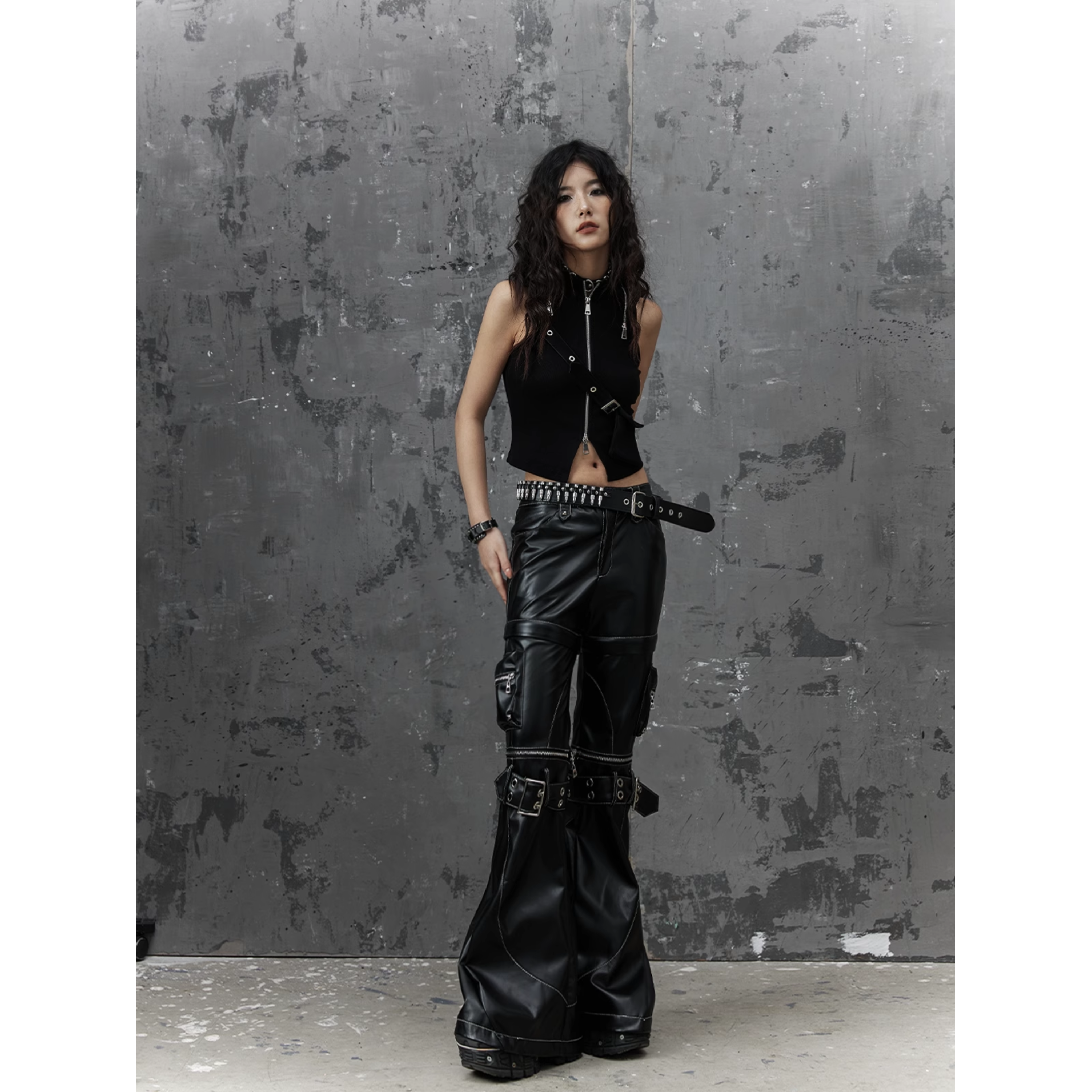 Void Spike Zip Vest